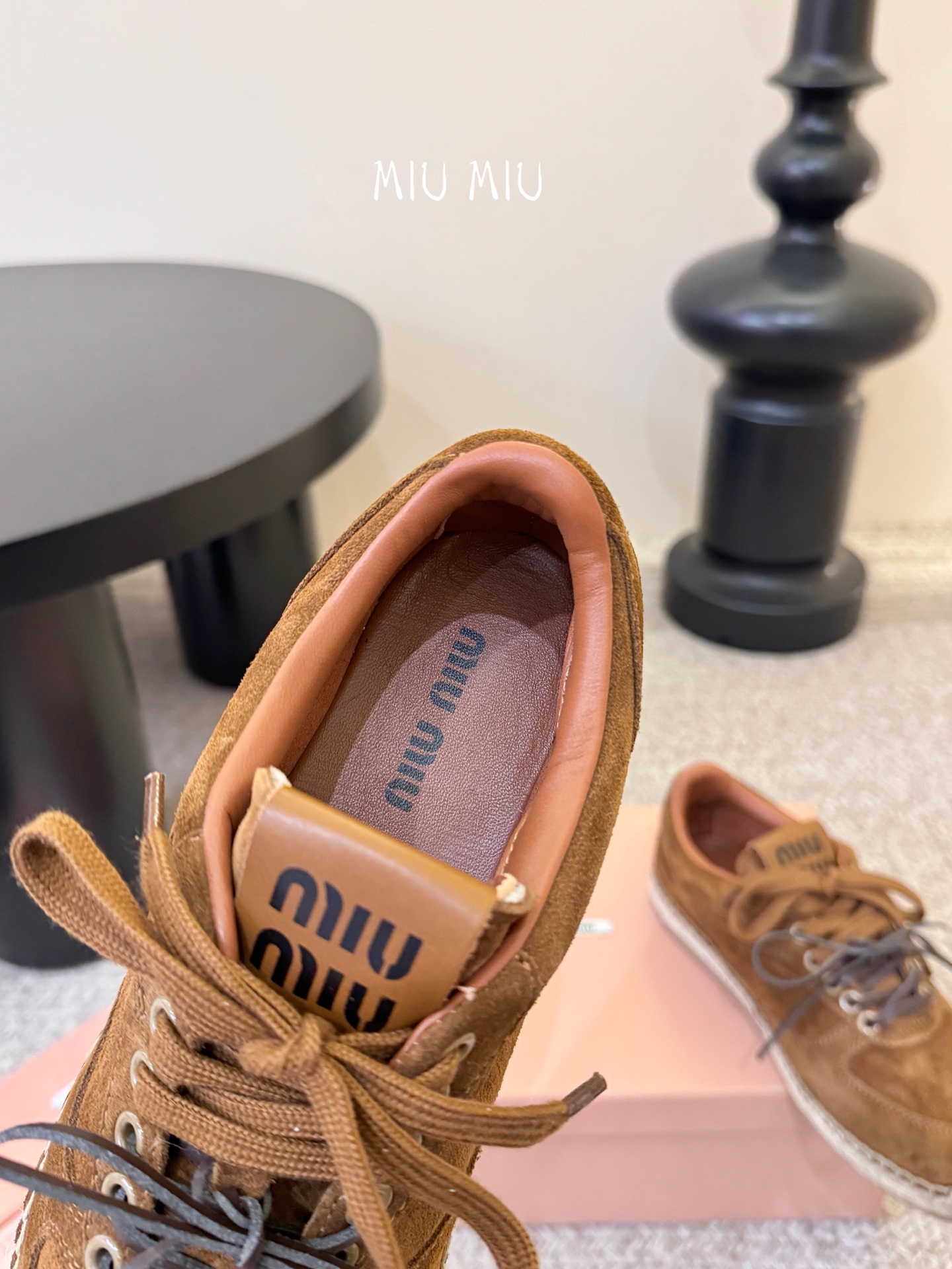 MiuMiu缪缪最新走秀款麻绳编织休闲鞋明星网红种草 国内外博主刷爆的一款 小红书种草系列 复古又时髦上