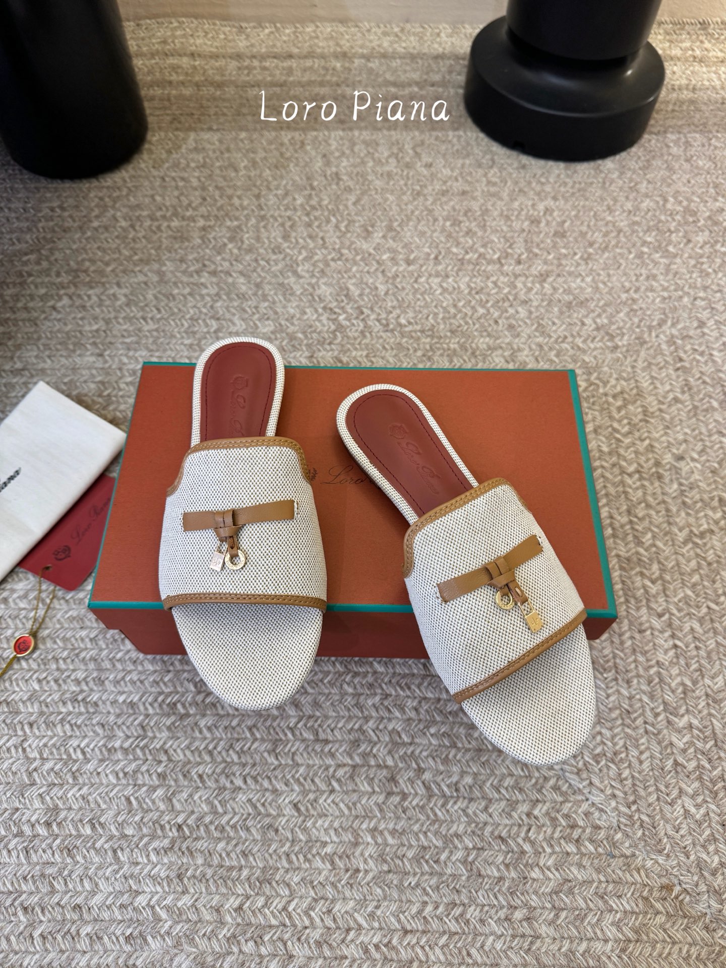 平底最新配色 Loro Piana 诺悠翩雅 Loro piana Summer Charms经典款平底