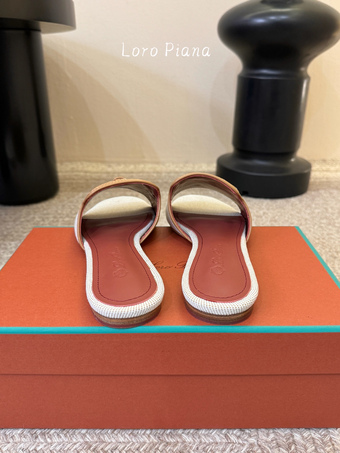 平底最新配色 Loro Piana 诺悠翩雅 Loro piana Summer Charms经典款平底