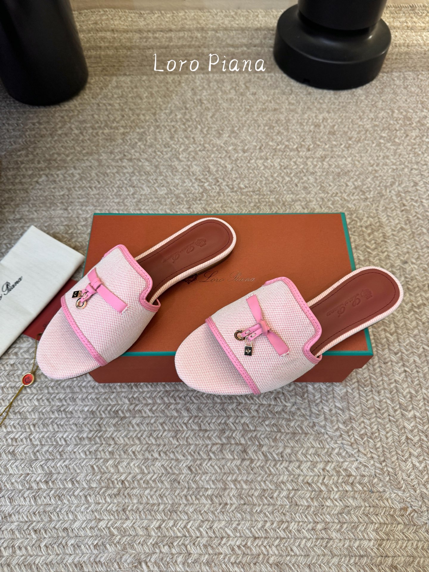 平底最新配色 Loro Piana 诺悠翩雅 Loro piana Summer Charms经典款平底