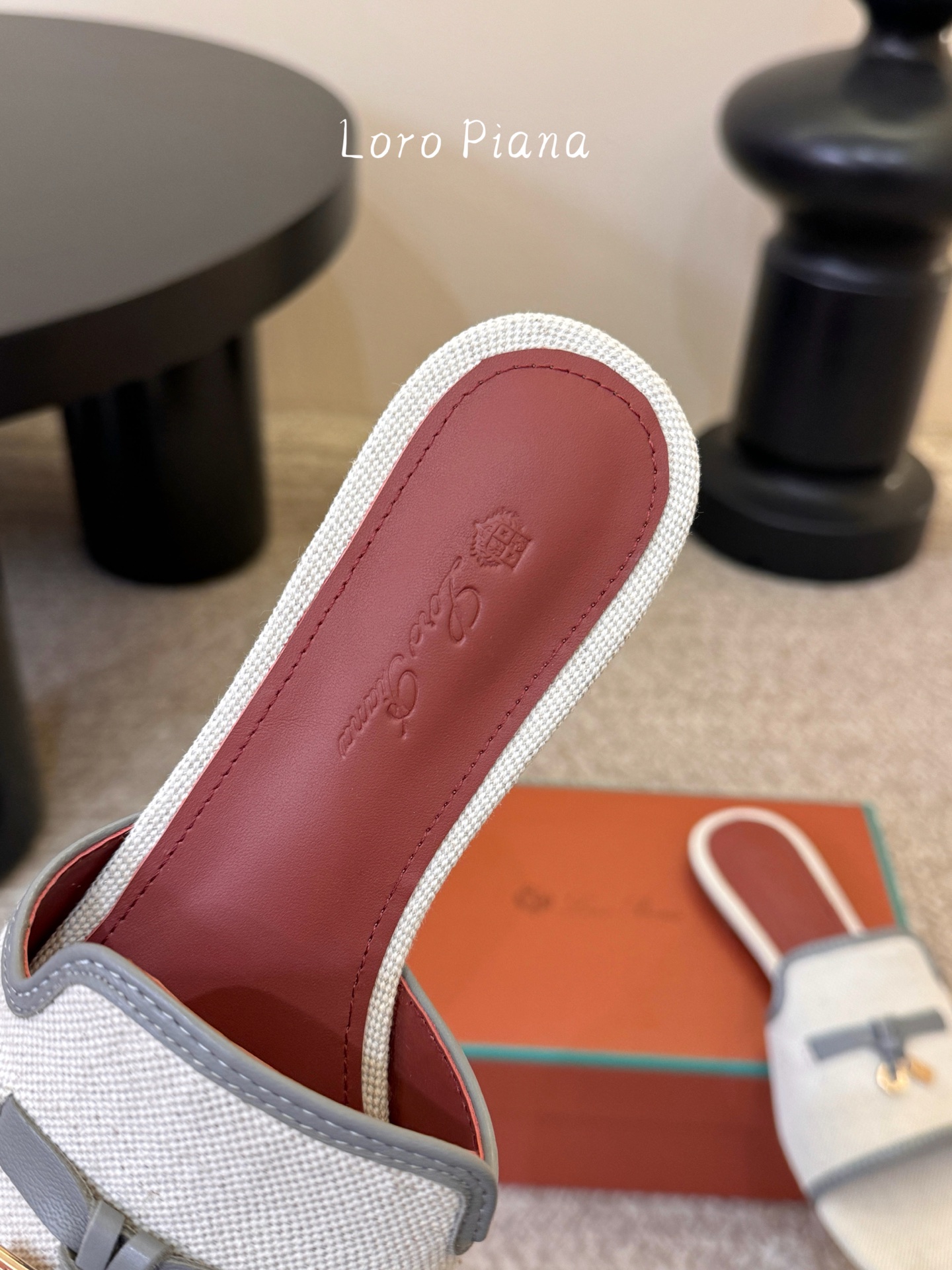 平底最新配色 Loro Piana 诺悠翩雅 Loro piana Summer Charms经典款平底