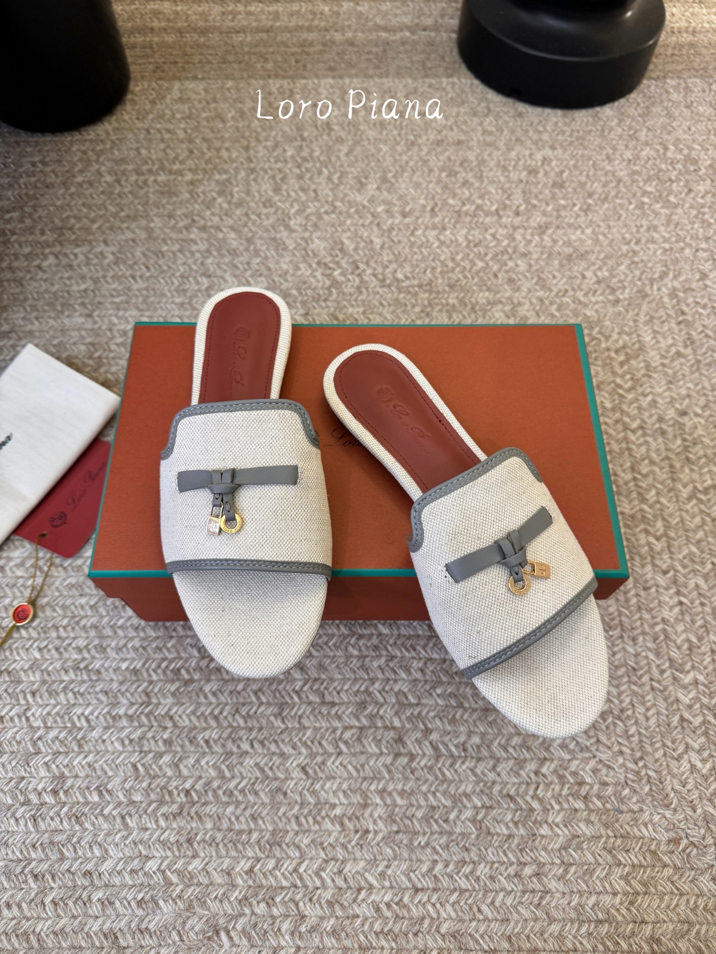 平底最新配色 Loro Piana 诺悠翩雅 Loro piana Summer Charms经典款平底