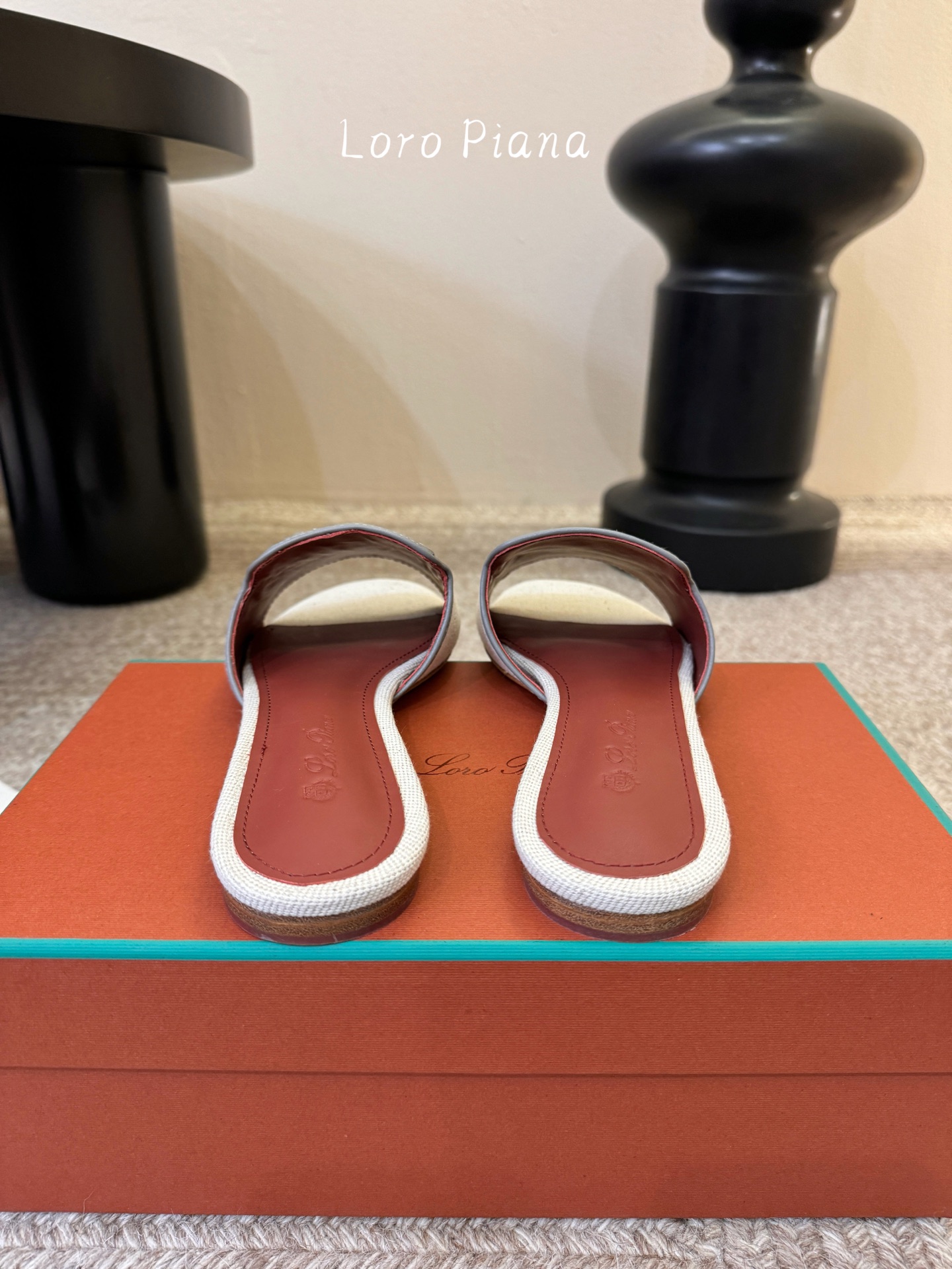 平底最新配色 Loro Piana 诺悠翩雅 Loro piana Summer Charms经典款平底