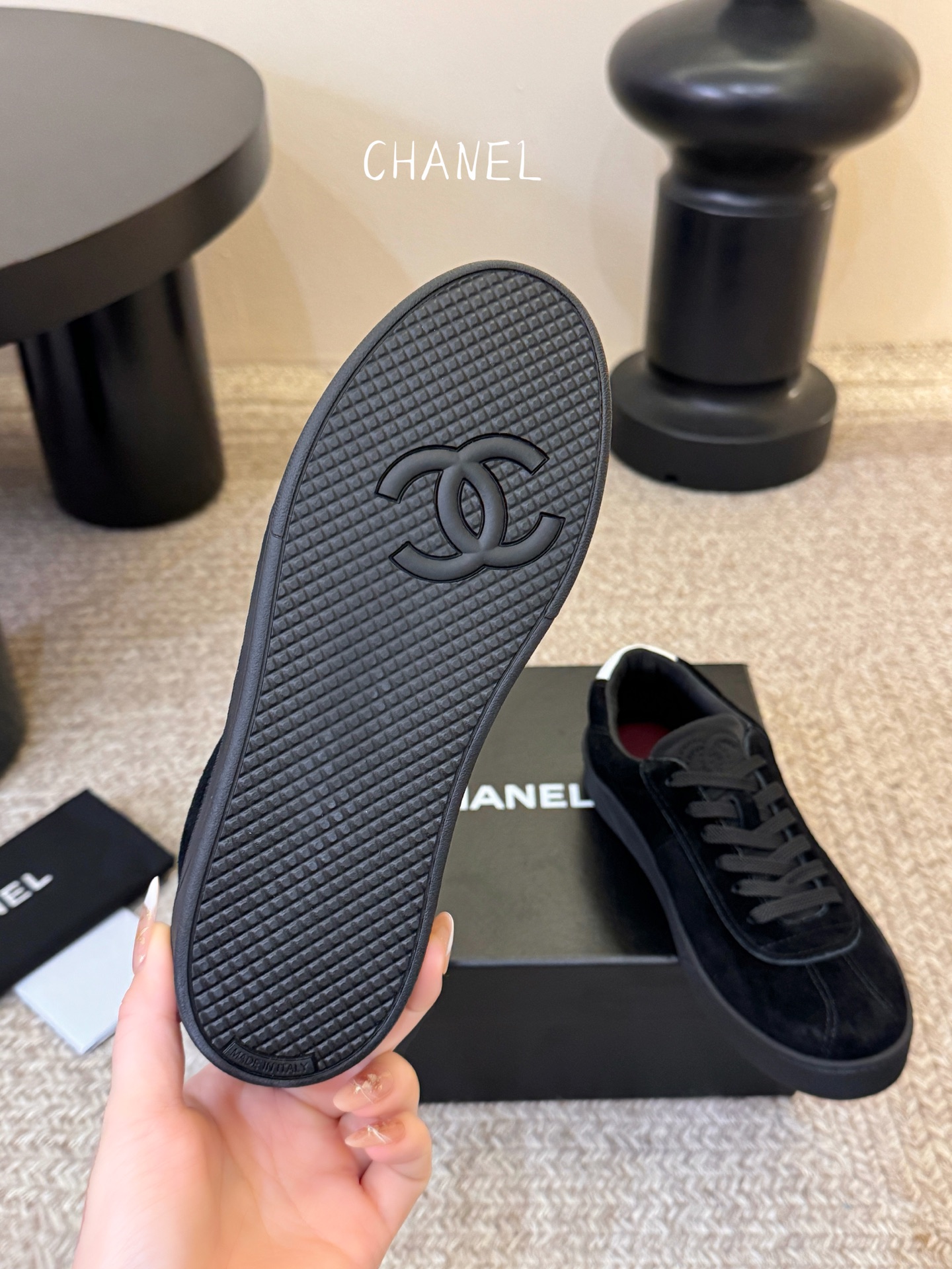 CHANEL香奈儿26S 新款休闲运动鞋专柜同步 专柜非常火爆 非常难买的一款鞋 全网最火的厚底熊猫鞋 