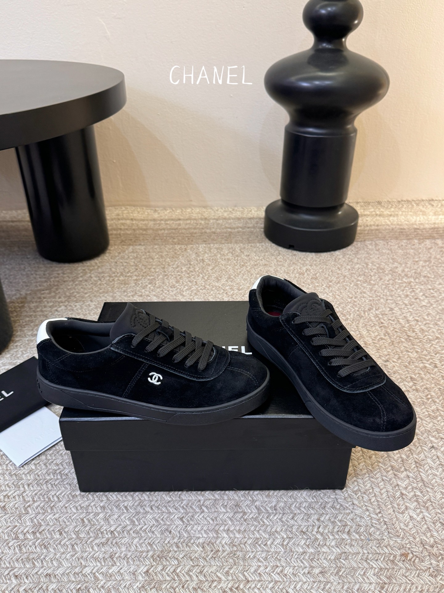 CHANEL香奈儿26S 新款休闲运动鞋专柜同步 专柜非常火爆 非常难买的一款鞋 全网最火的厚底熊猫鞋 