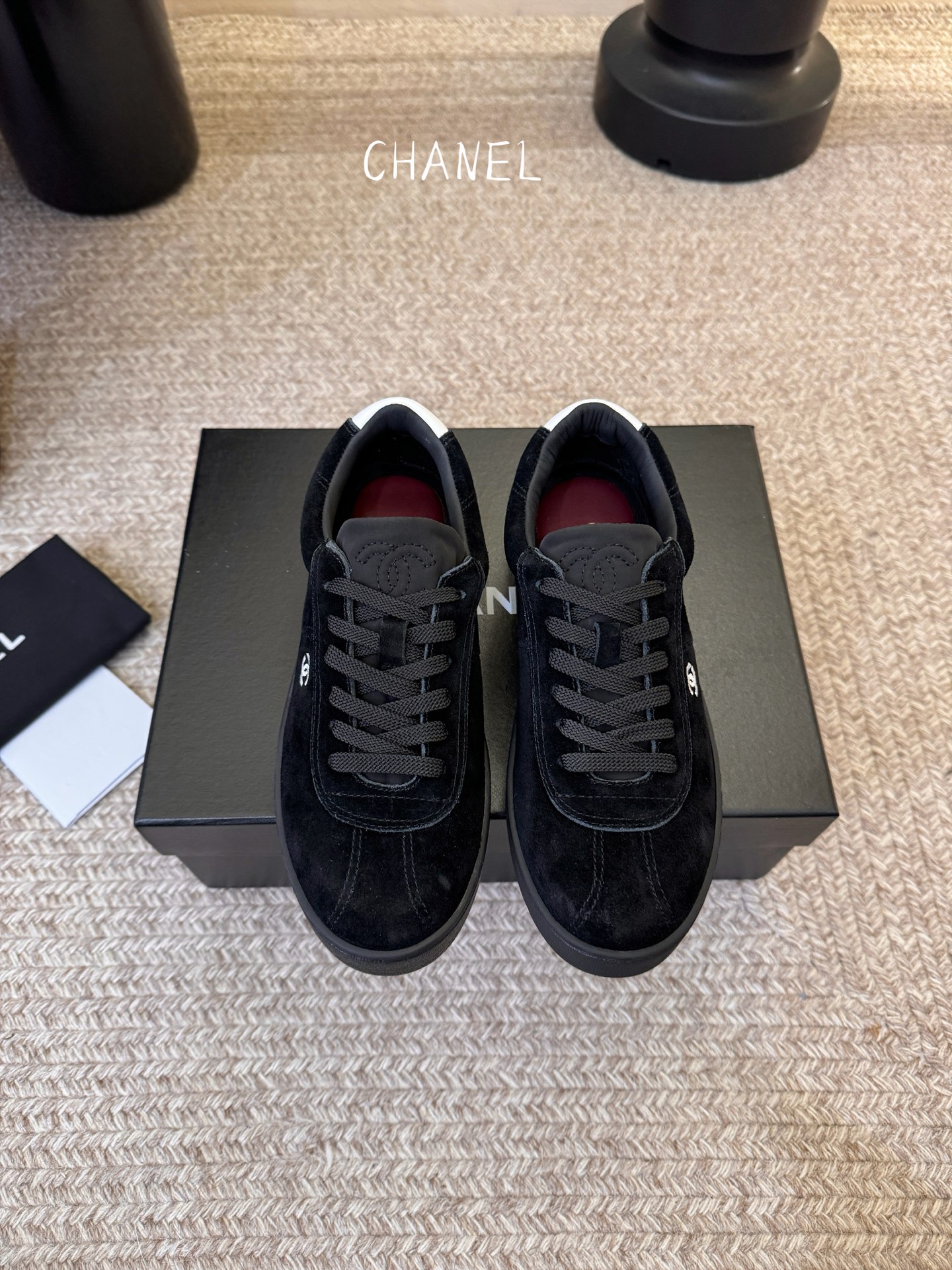 CHANEL香奈儿26S 新款休闲运动鞋专柜同步 专柜非常火爆 非常难买的一款鞋 全网最火的厚底熊猫鞋 