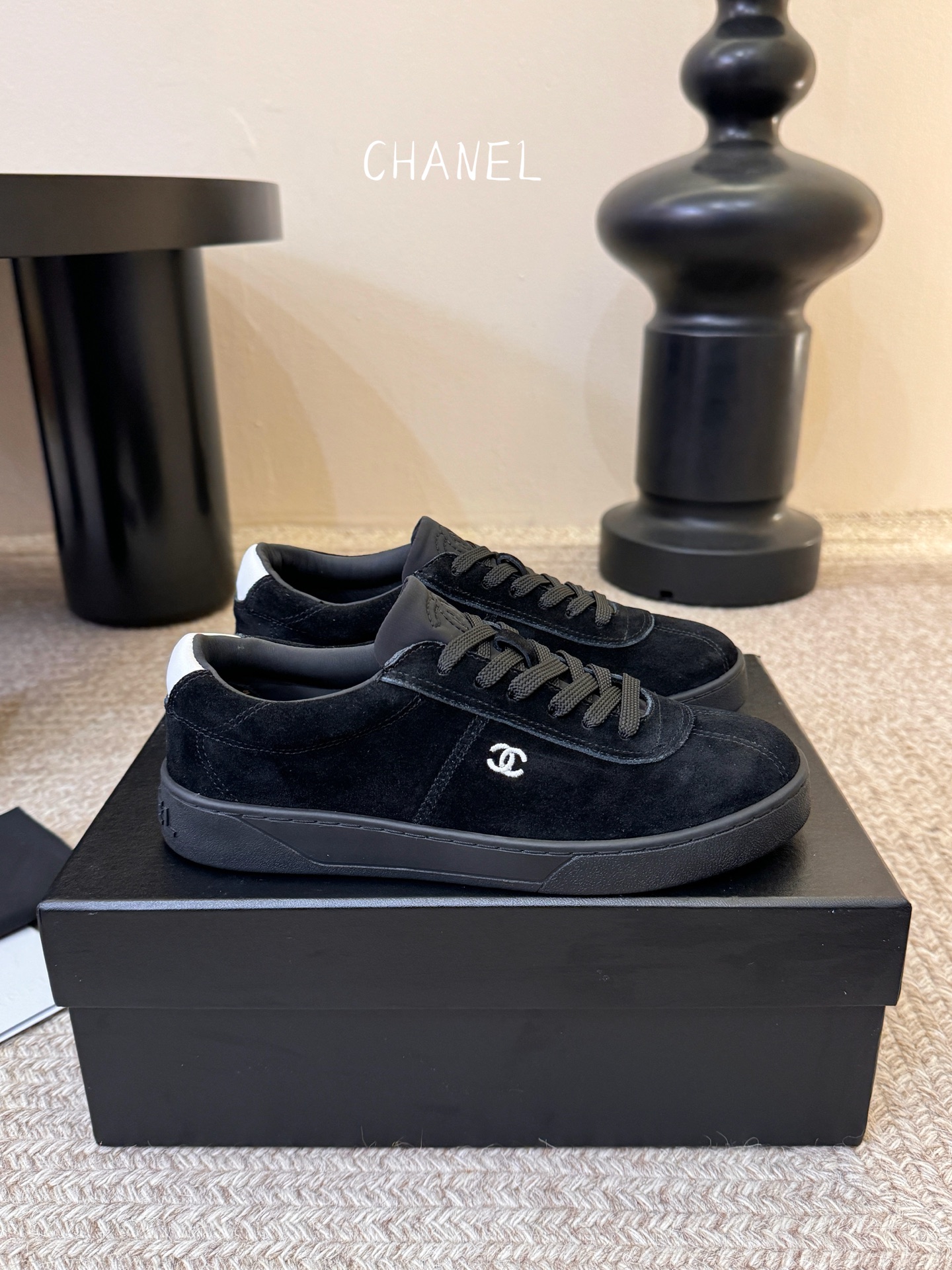 CHANEL香奈儿26S 新款休闲运动鞋专柜同步 专柜非常火爆 非常难买的一款鞋 全网最火的厚底熊猫鞋 