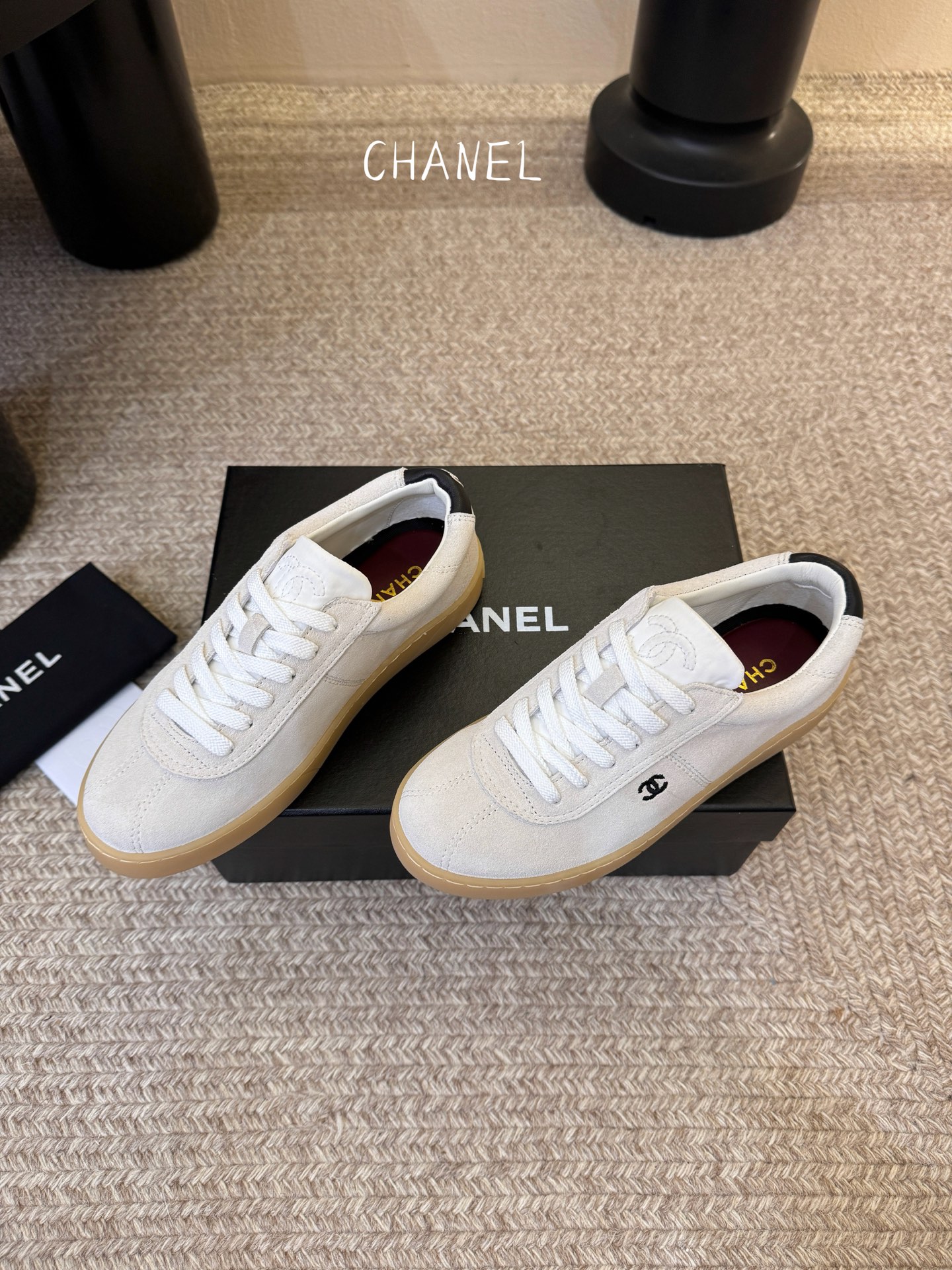 CHANEL香奈儿26S 新款休闲运动鞋专柜同步 专柜非常火爆 非常难买的一款鞋 全网最火的厚底熊猫鞋 