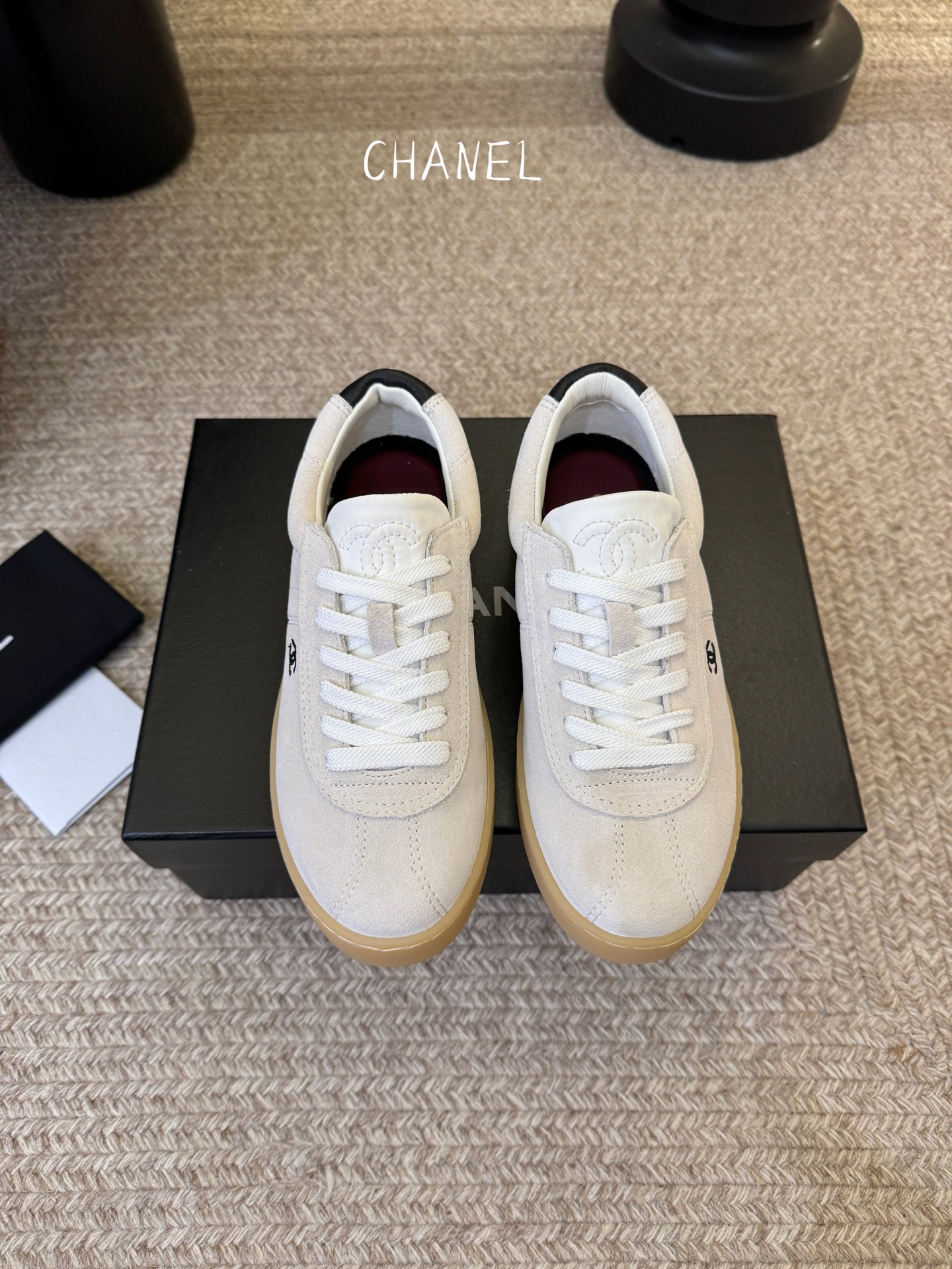 CHANEL香奈儿26S 新款休闲运动鞋专柜同步 专柜非常火爆 非常难买的一款鞋 全网最火的厚底熊猫鞋 