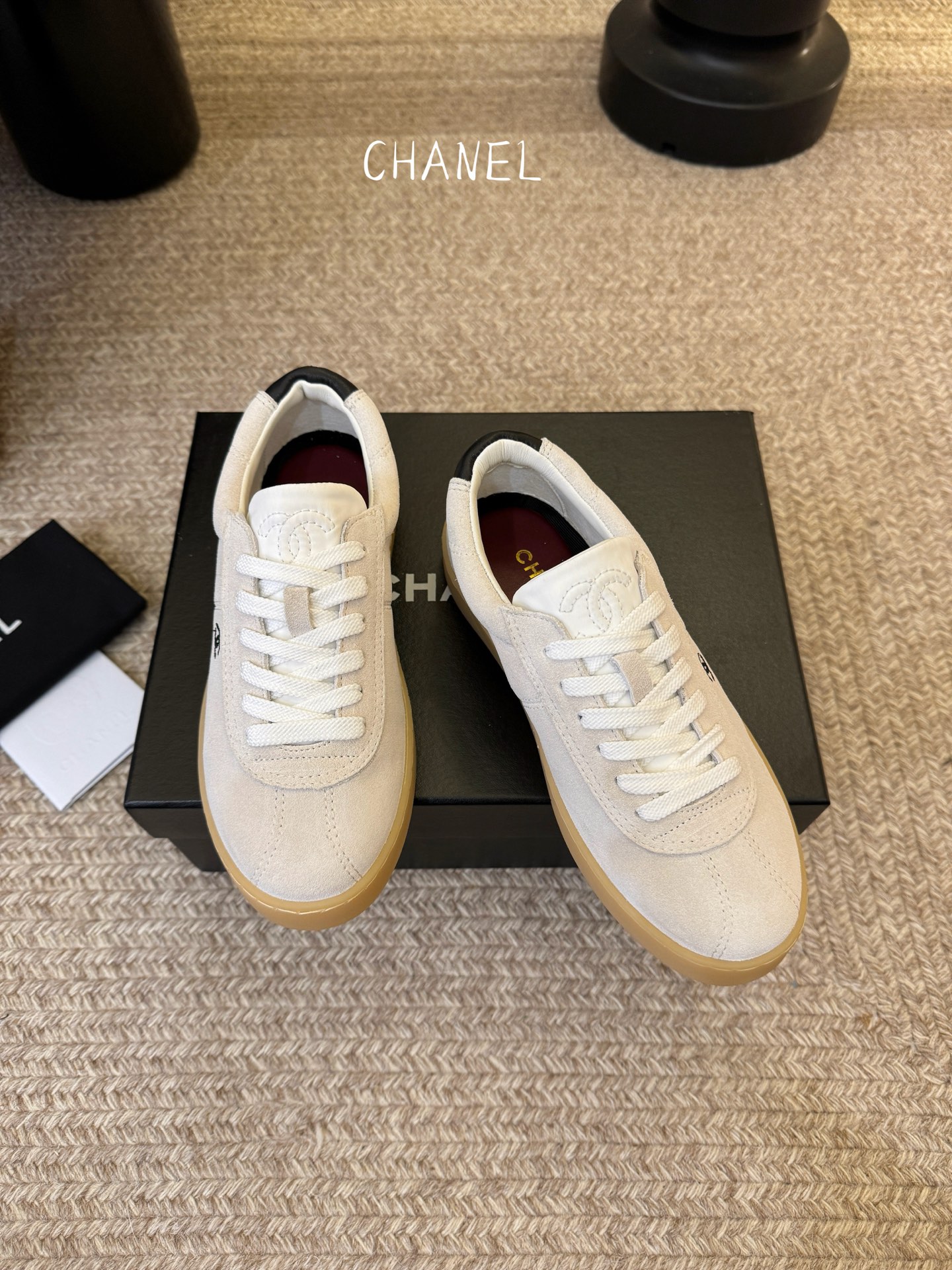 CHANEL香奈儿26S 新款休闲运动鞋专柜同步 专柜非常火爆 非常难买的一款鞋 全网最火的厚底熊猫鞋 