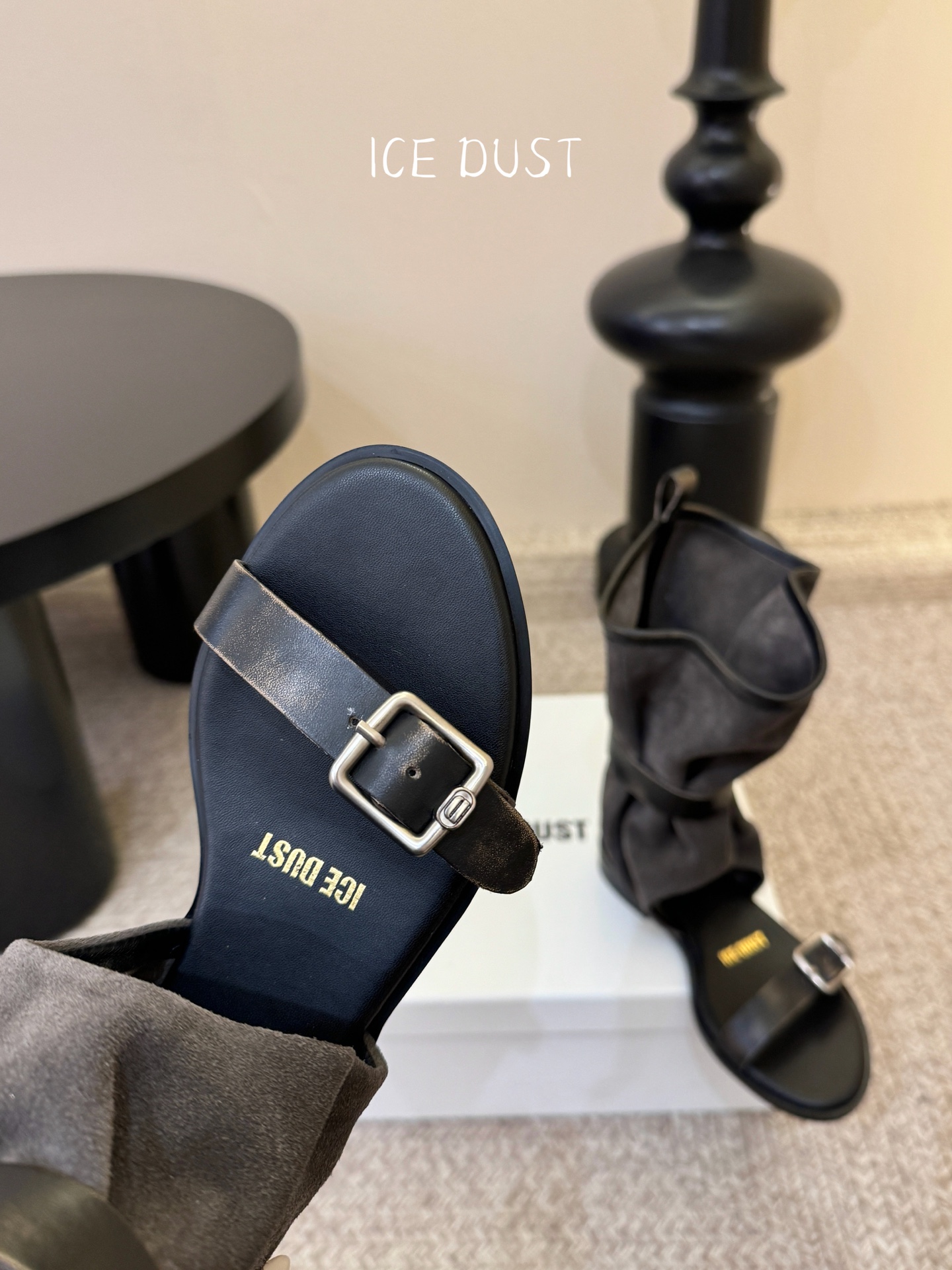 ice dust26春夏时髦单品做旧堆堆凉靴宽松腿围遮小腿，一双可以塞一切裤子的凉靴，酷飒有范儿，很好看