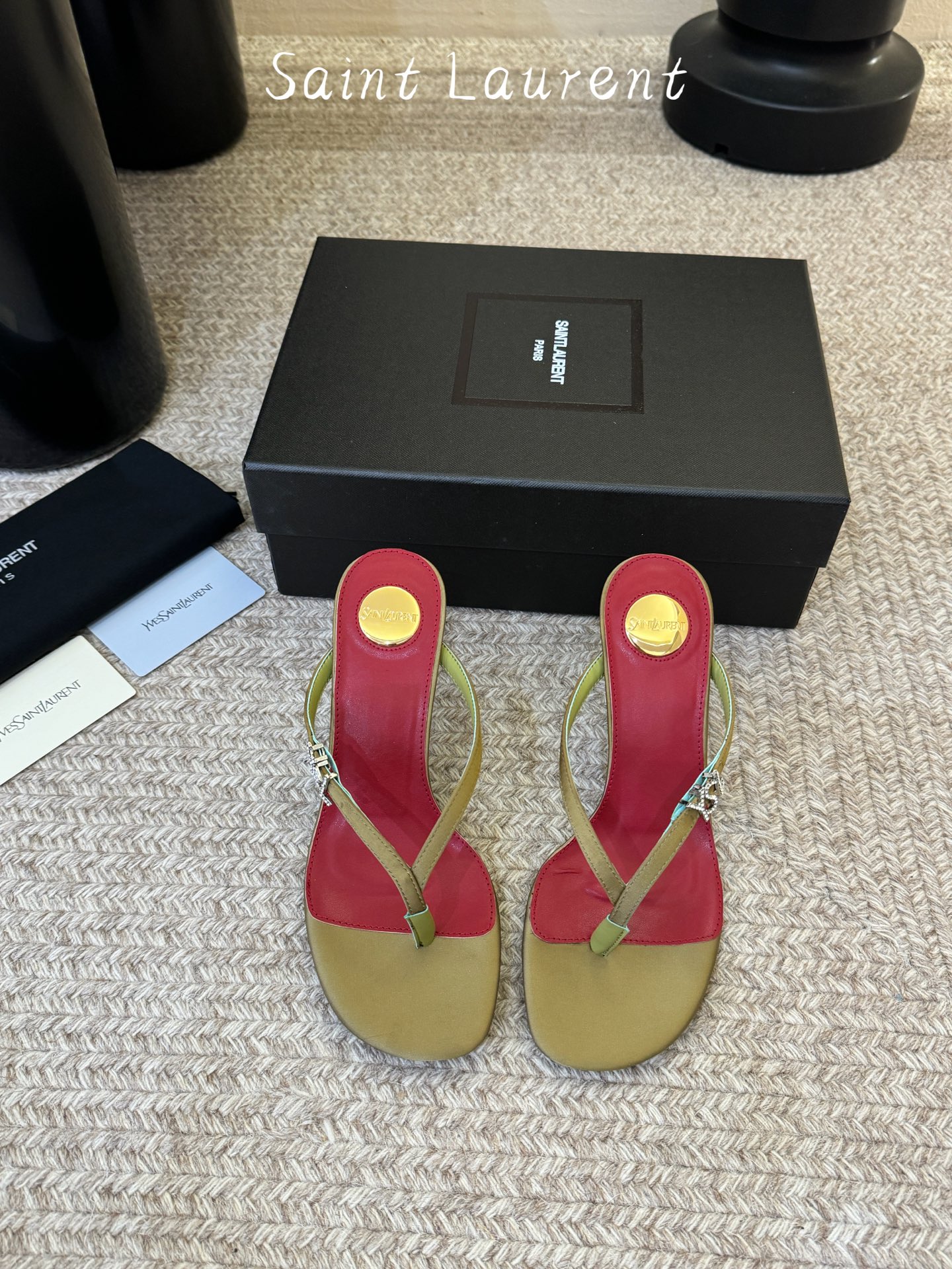 Saint Laurent / YSL圣罗兰金属字母logo高跟凉鞋YSL姐姐的美丽尤物高跟鞋 又是人间