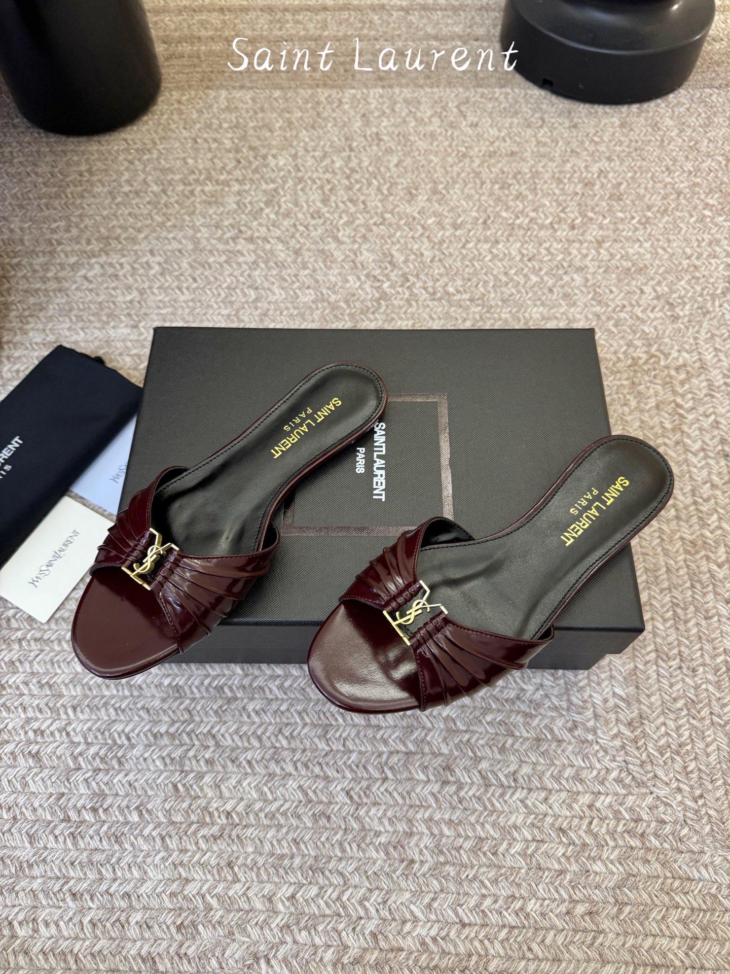 圣罗兰Saint Lauren* ss新YSL Logo平底鞋拖Ysl走秀款高跟鞋 各种小裙子搭配起来 