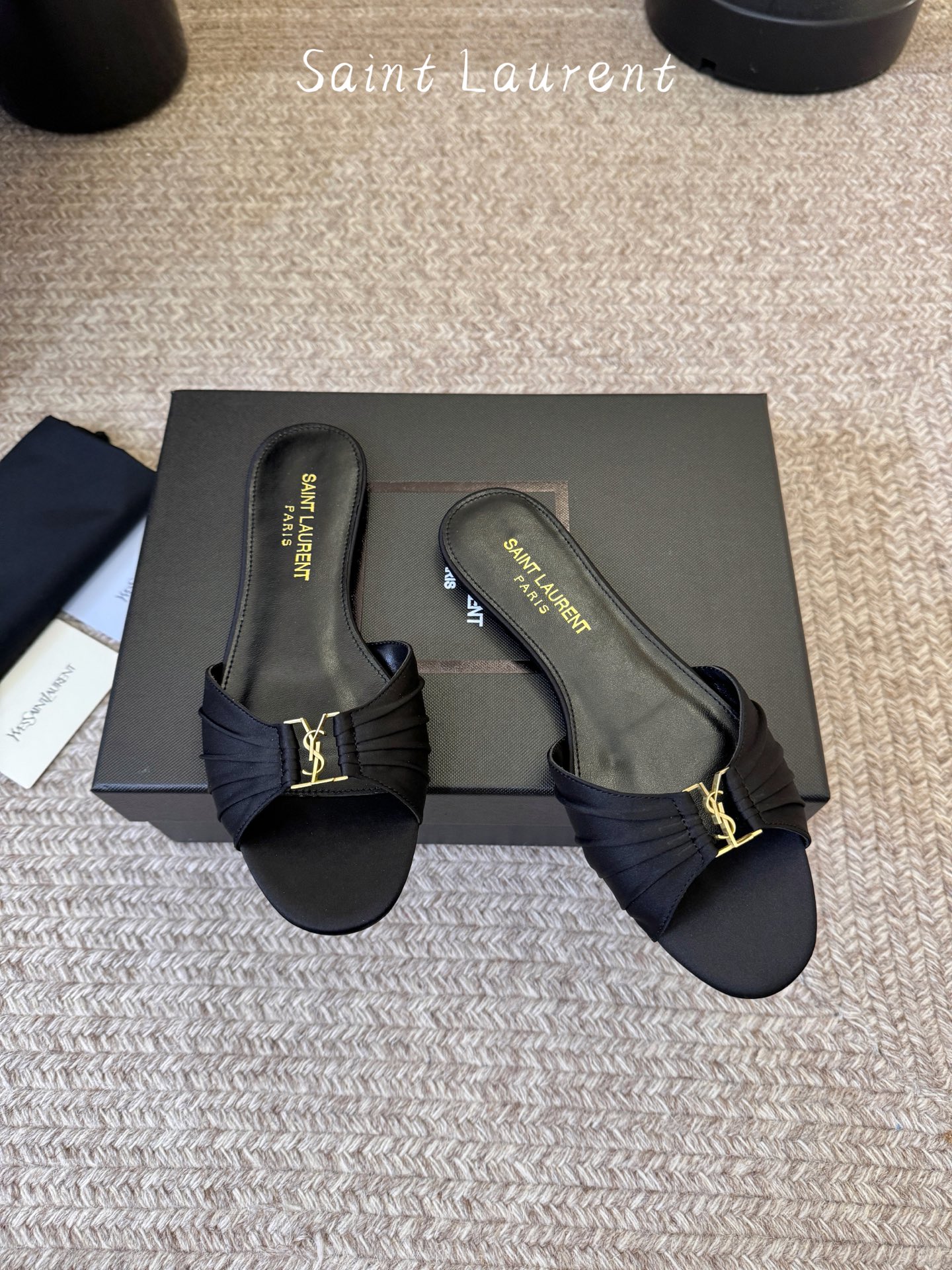 圣罗兰Saint Lauren* ss新YSL Logo平底鞋拖Ysl走秀款高跟鞋 各种小裙子搭配起来 