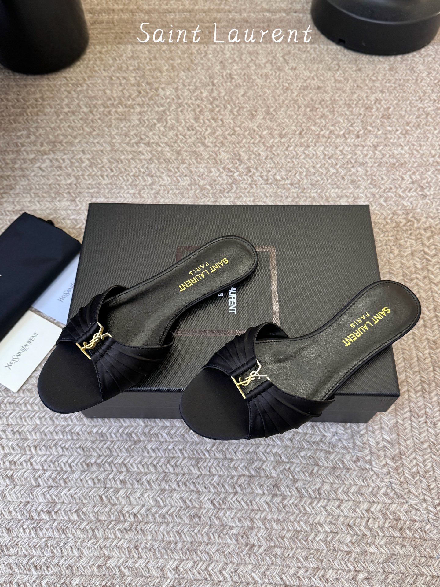 圣罗兰Saint Lauren* ss新YSL Logo平底鞋拖Ysl走秀款高跟鞋 各种小裙子搭配起来 