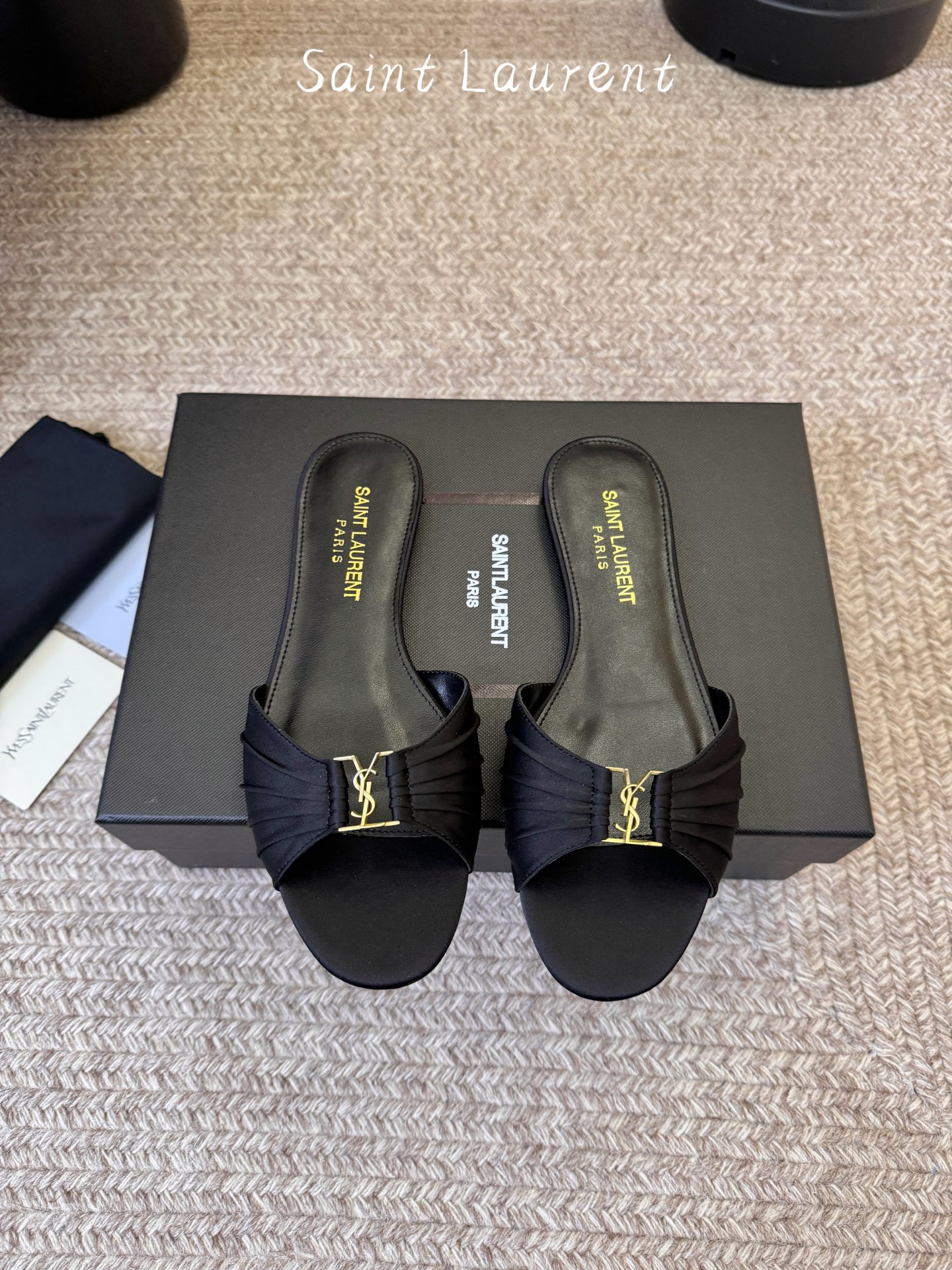 圣罗兰Saint Lauren* ss新YSL Logo平底鞋拖Ysl走秀款高跟鞋 各种小裙子搭配起来 