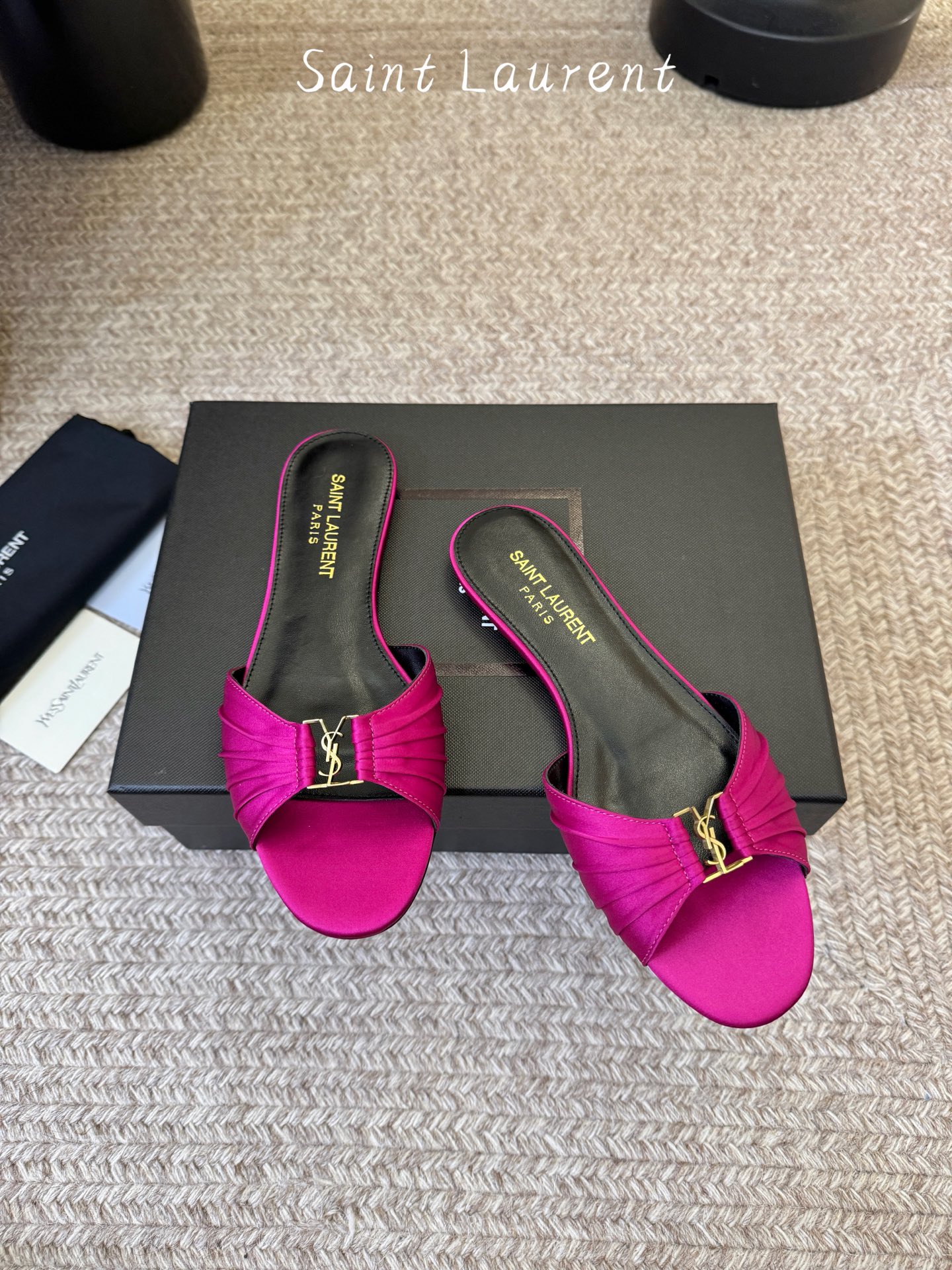 圣罗兰Saint Lauren* ss新YSL Logo平底鞋拖Ysl走秀款高跟鞋 各种小裙子搭配起来 