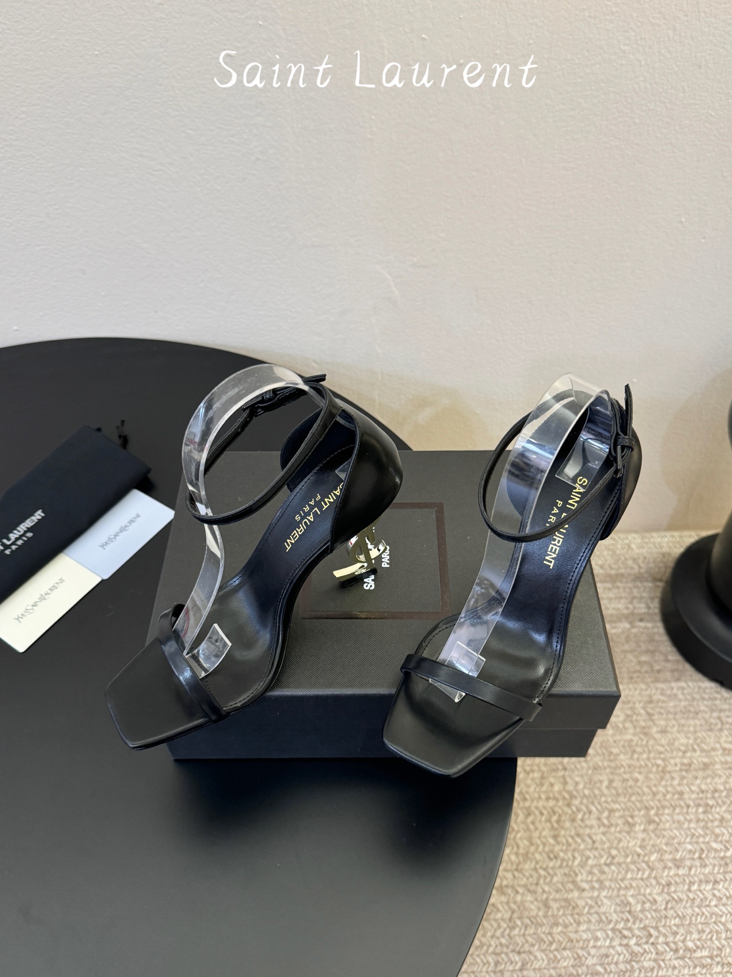 𝗦𝗔𝗜𝗡𝗧 𝗟𝗔𝗨𝗥𝗘𝗡*ysl 经典款高跟凉鞋 唯有YSL最懂女人心 不接受反驳 超级无敌女人味神器 