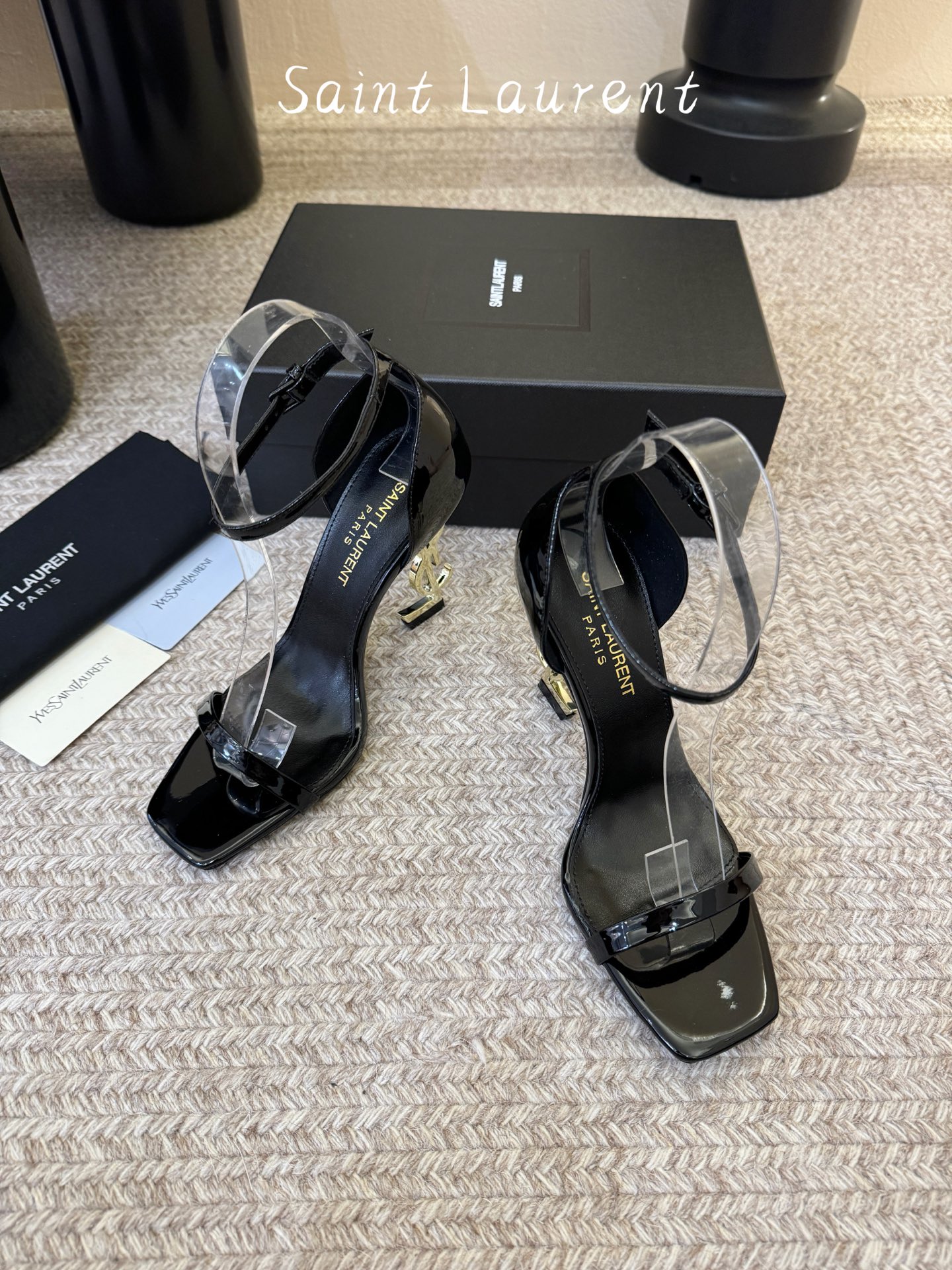 𝗦𝗔𝗜𝗡𝗧 𝗟𝗔𝗨𝗥𝗘𝗡*ysl 经典款高跟凉鞋 唯有YSL最懂女人心 不接受反驳 超级无敌女人味神器 