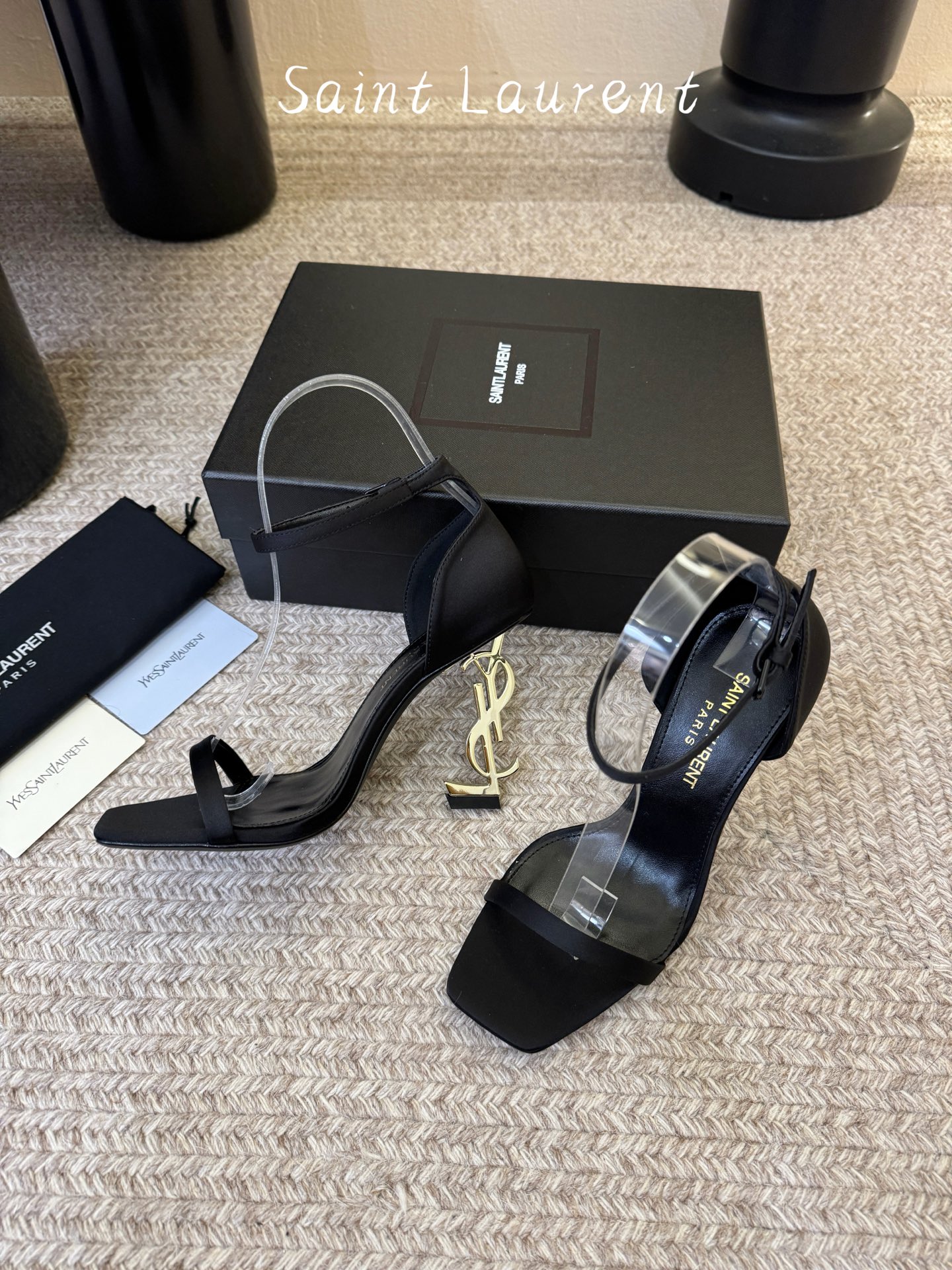 𝗦𝗔𝗜𝗡𝗧 𝗟𝗔𝗨𝗥𝗘𝗡*ysl 经典款高跟凉鞋 唯有YSL最懂女人心 不接受反驳 超级无敌女人味神器 