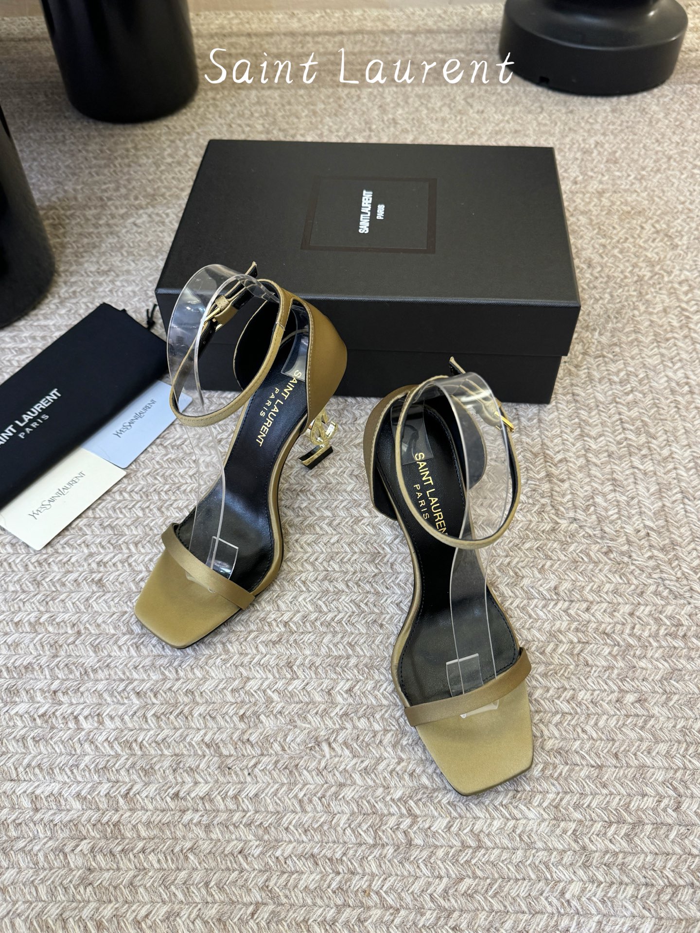 𝗦𝗔𝗜𝗡𝗧 𝗟𝗔𝗨𝗥𝗘𝗡*ysl 经典款高跟凉鞋 唯有YSL最懂女人心 不接受反驳 超级无敌女人味神器 