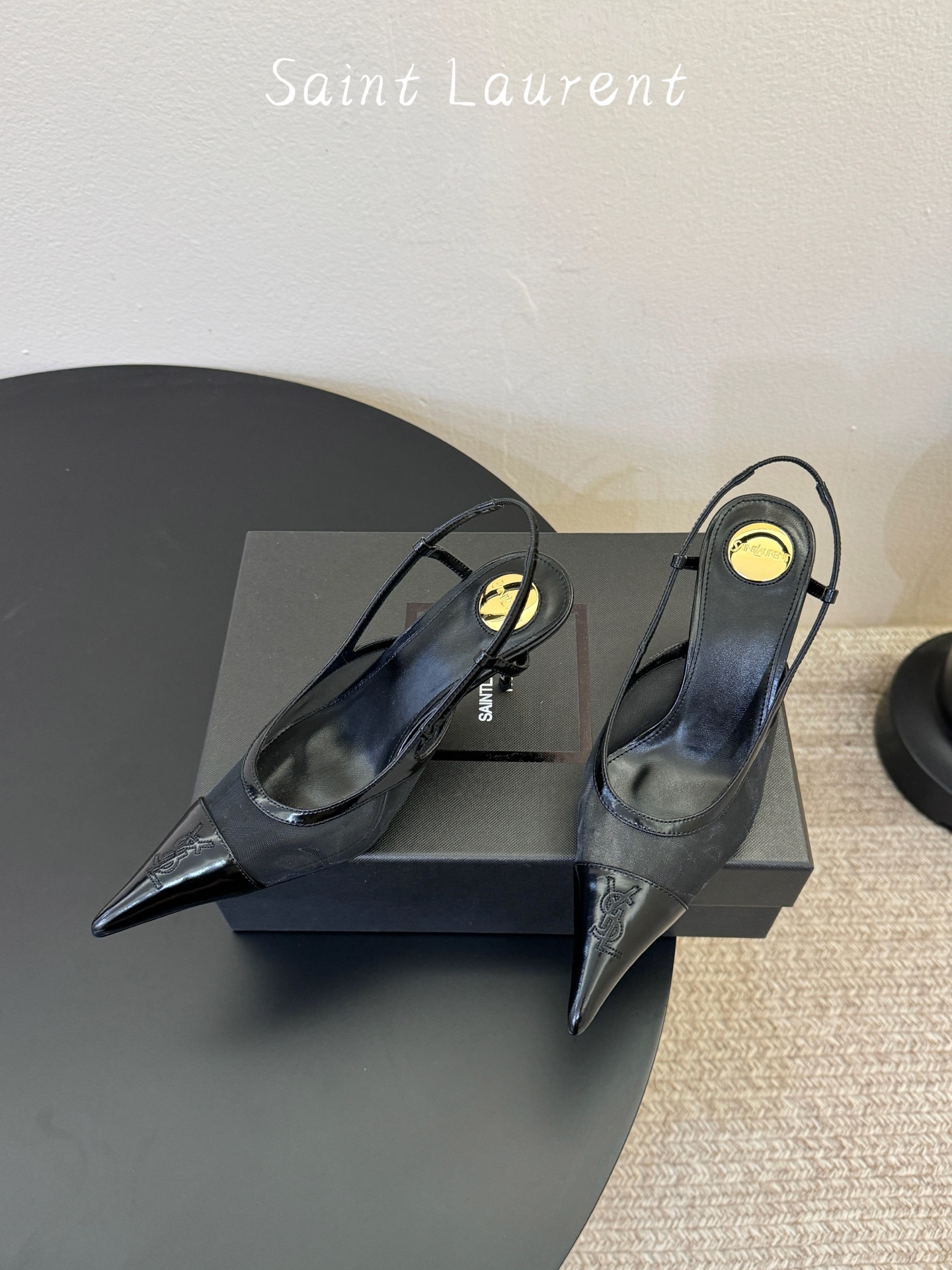 Saint Laurent巴黎秀场同步更新豹纹小猫跟真的太好看啦Saint Laurent 圣罗兰尖头漏