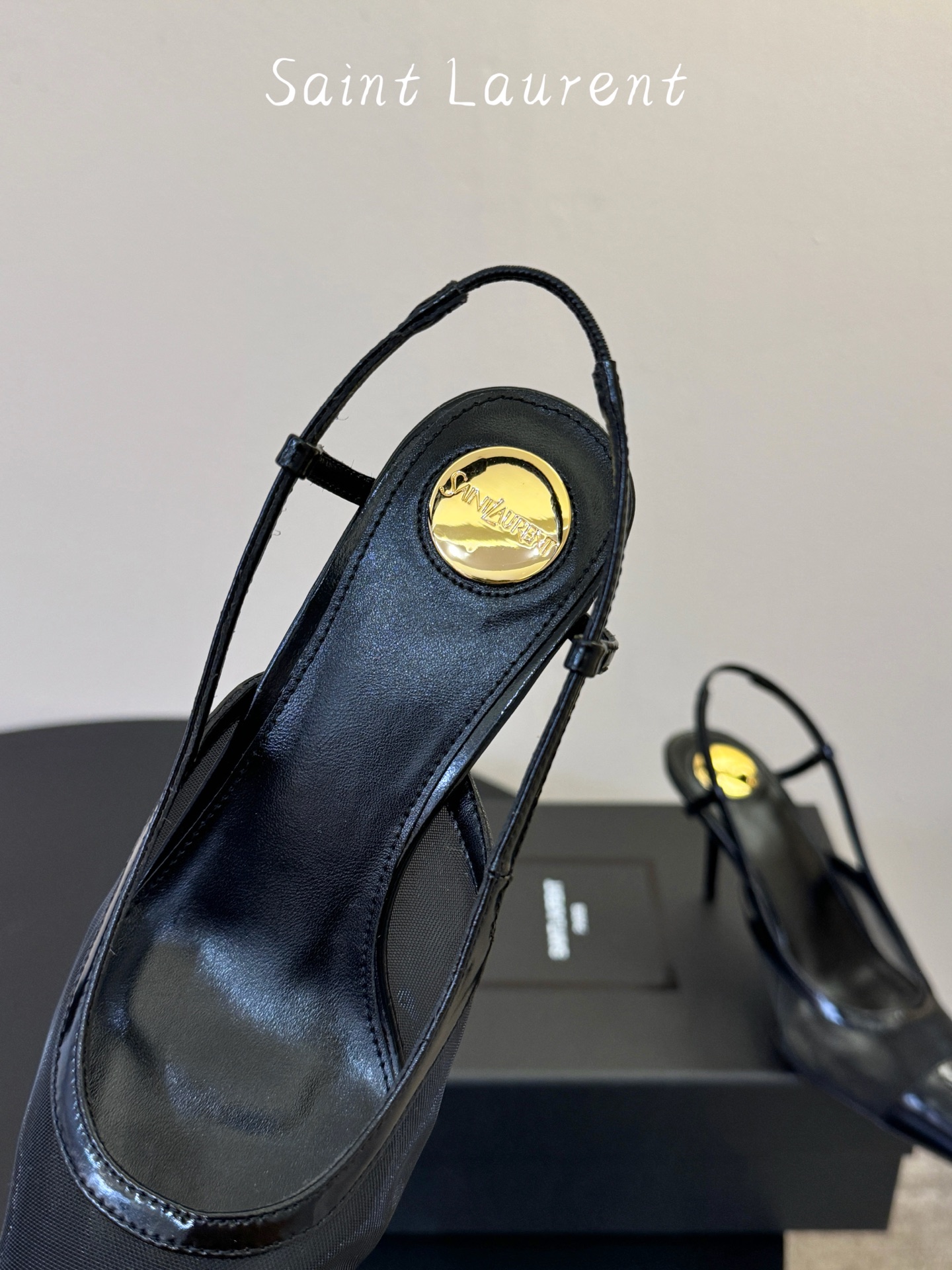 Saint Laurent巴黎秀场同步更新豹纹小猫跟真的太好看啦Saint Laurent 圣罗兰尖头漏