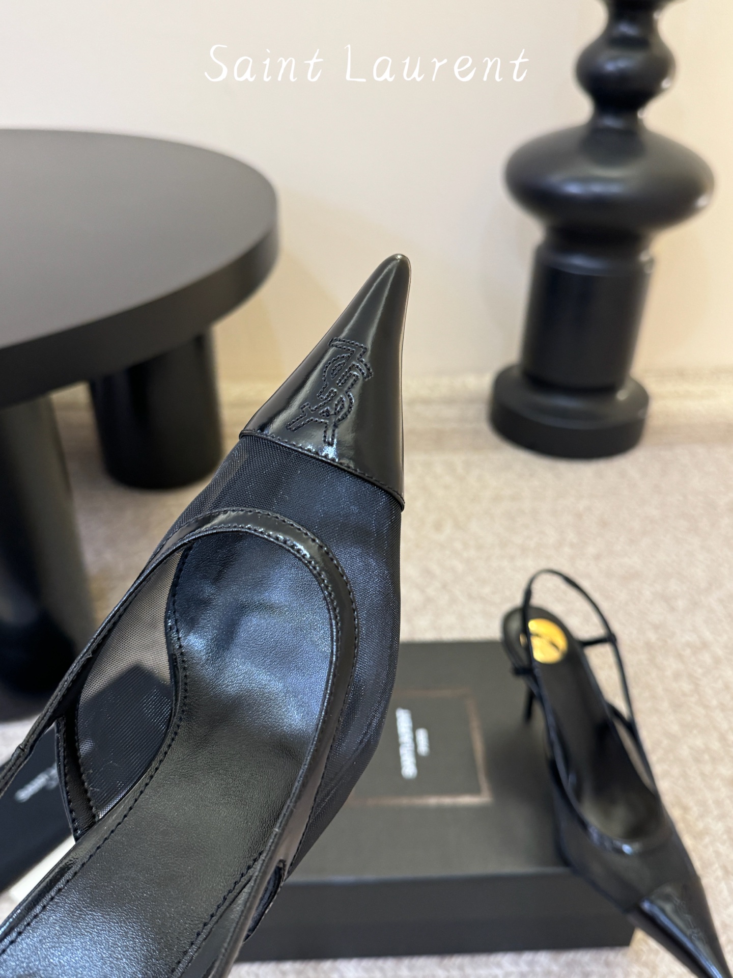 Saint Laurent巴黎秀场同步更新豹纹小猫跟真的太好看啦Saint Laurent 圣罗兰尖头漏