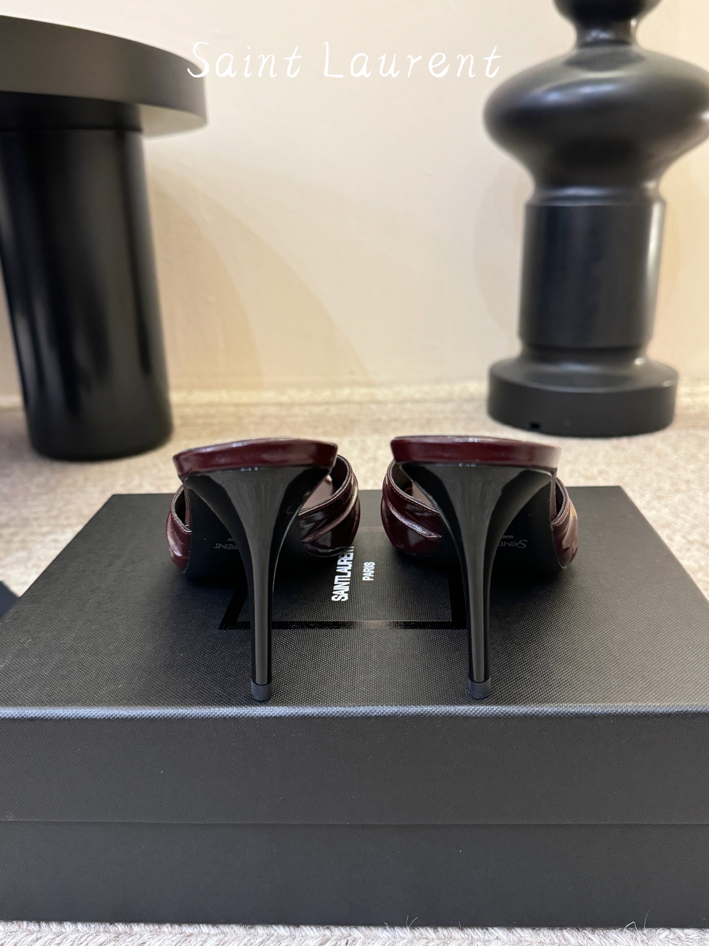 下单备注9cmSaint Laurent / 圣罗兰Lee金属钻链条尖头高跟鞋YSL姐姐的美丽尤物高跟鞋