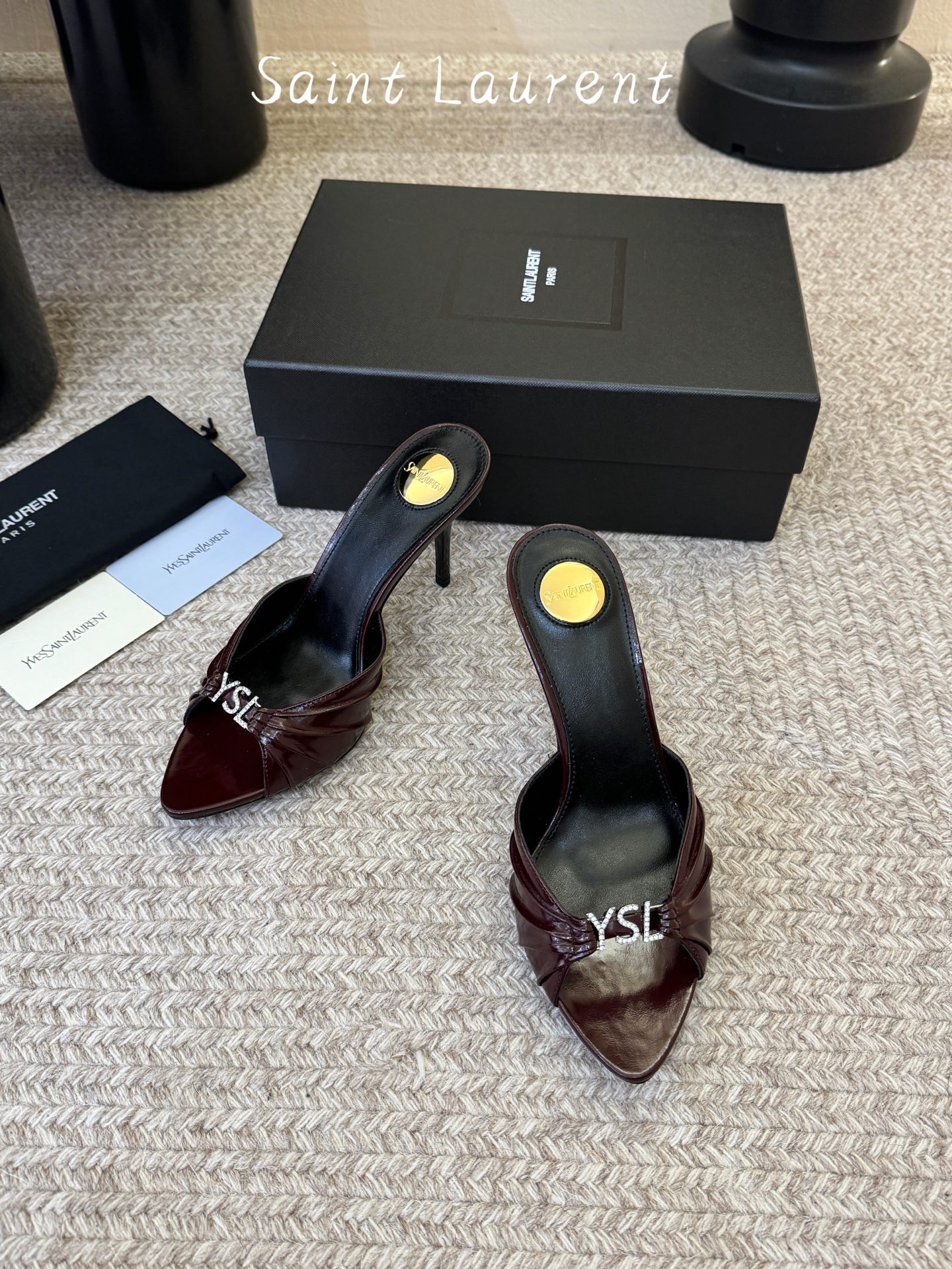 下单备注9cmSaint Laurent / 圣罗兰Lee金属钻链条尖头高跟鞋YSL姐姐的美丽尤物高跟鞋