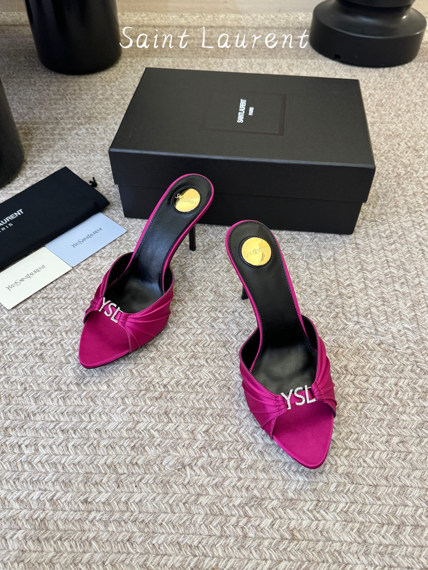 下单备注9cmSaint Laurent / 圣罗兰Lee金属钻链条尖头高跟鞋YSL姐姐的美丽尤物高跟鞋