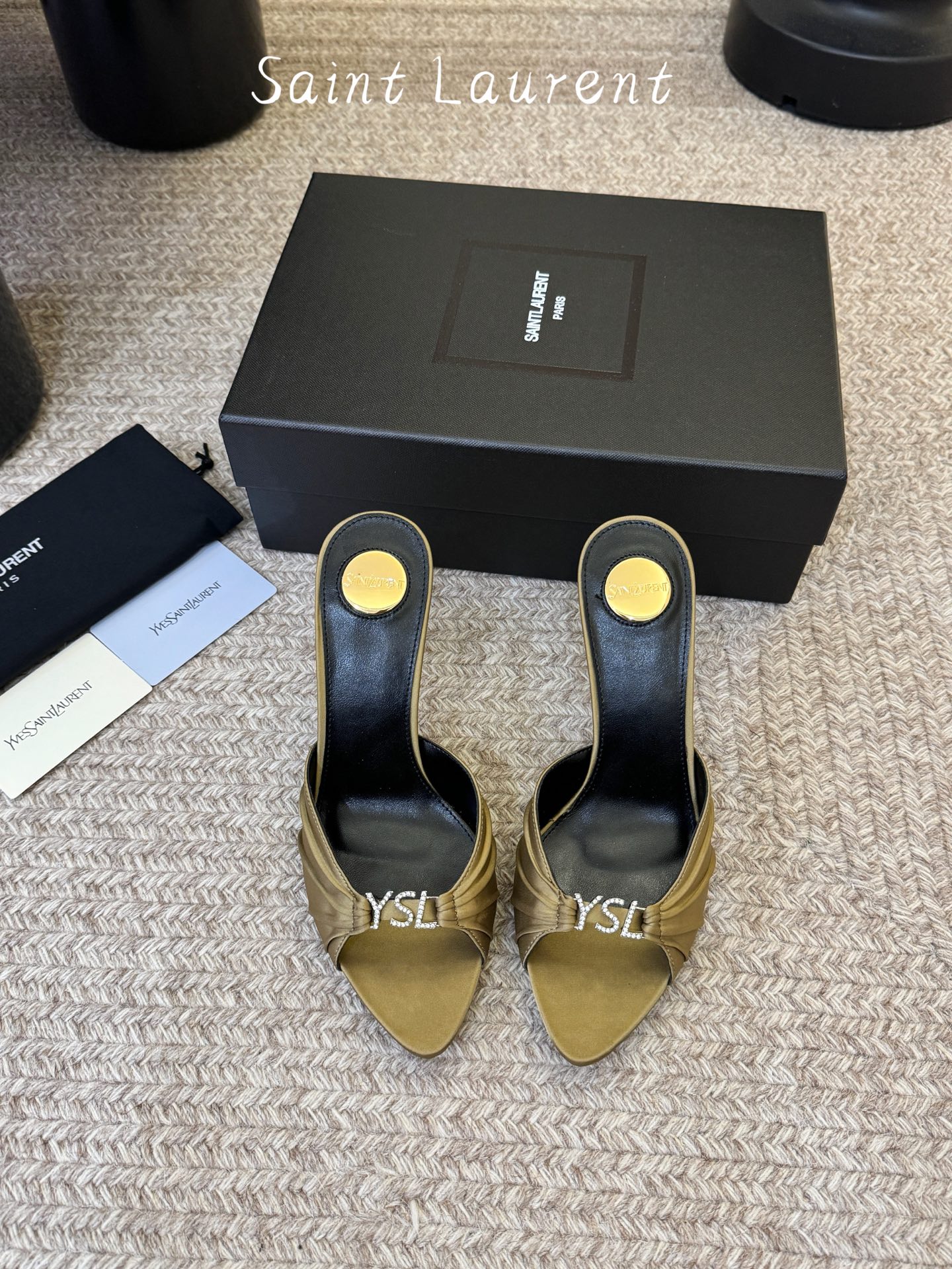 下单备注9cmSaint Laurent / 圣罗兰Lee金属钻链条尖头高跟鞋YSL姐姐的美丽尤物高跟鞋