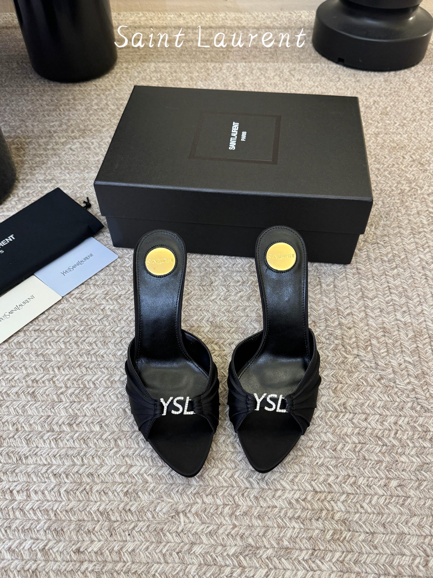 下单备注9cmSaint Laurent / 圣罗兰Lee金属钻链条尖头高跟鞋YSL姐姐的美丽尤物高跟鞋