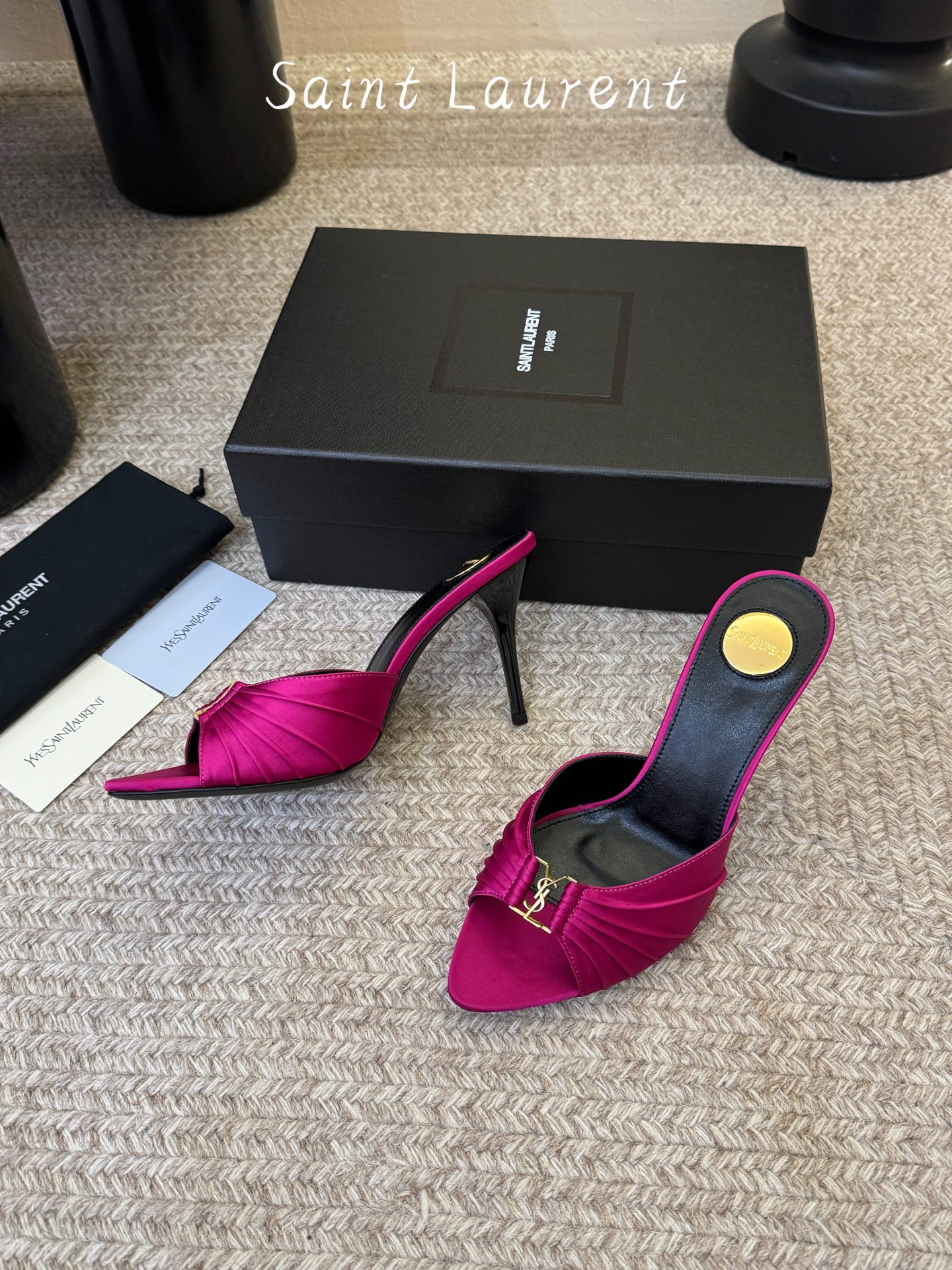 下单备注9cmSaint Laurent / 圣罗兰Lee金属钻链条尖头高跟鞋YSL姐姐的美丽尤物高跟鞋