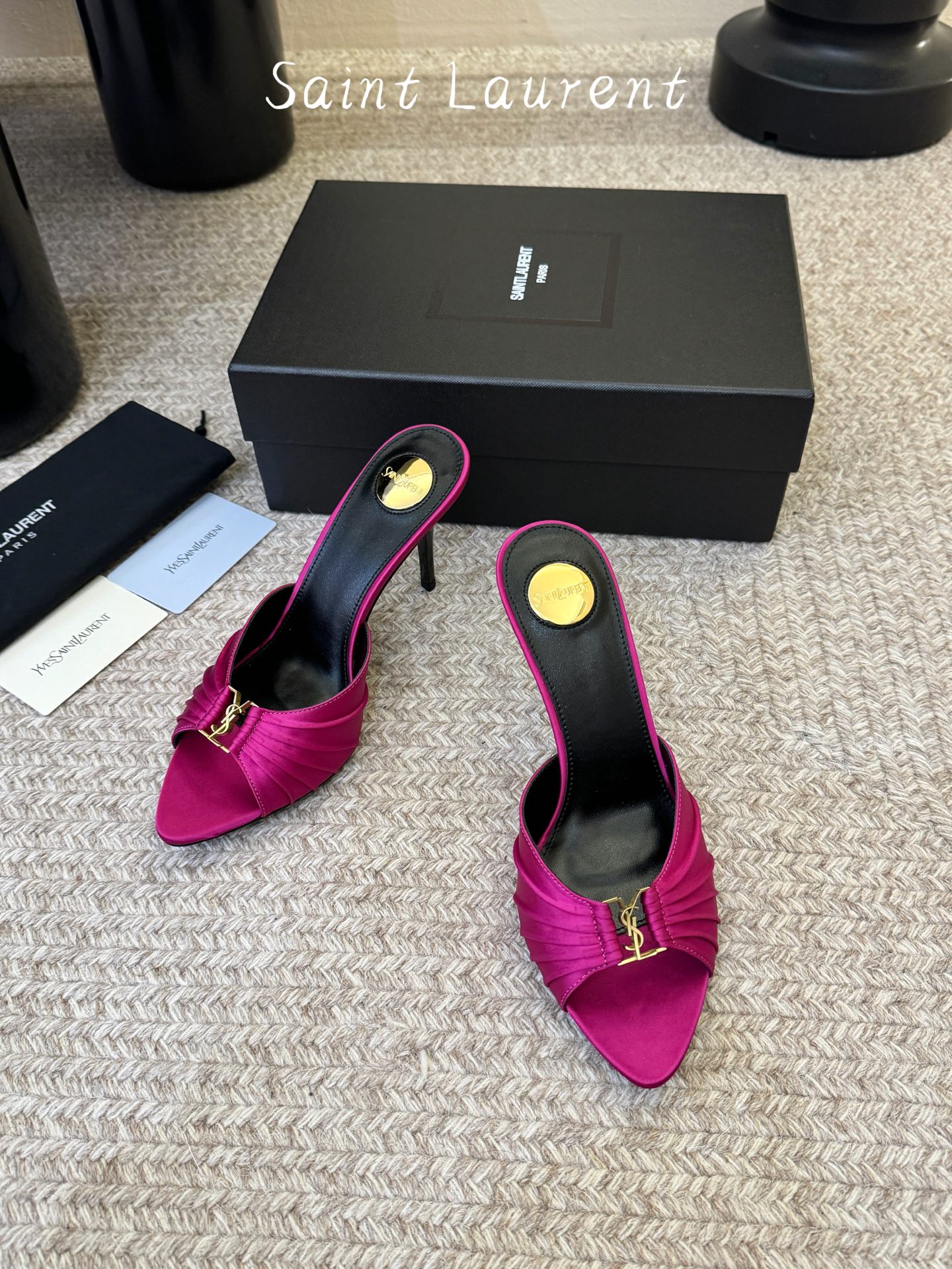 下单备注9cmSaint Laurent / 圣罗兰Lee金属钻链条尖头高跟鞋YSL姐姐的美丽尤物高跟鞋