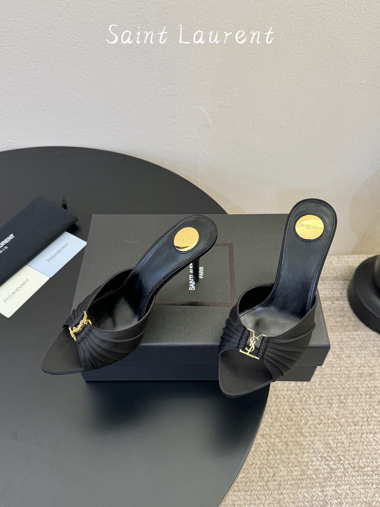 下单备注9cmSaint Laurent / 圣罗兰Lee金属钻链条尖头高跟鞋YSL姐姐的美丽尤物高跟鞋