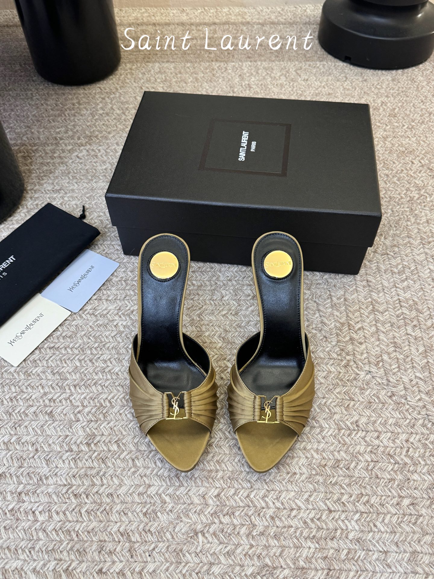 下单备注9cmSaint Laurent / 圣罗兰Lee金属钻链条尖头高跟鞋YSL姐姐的美丽尤物高跟鞋