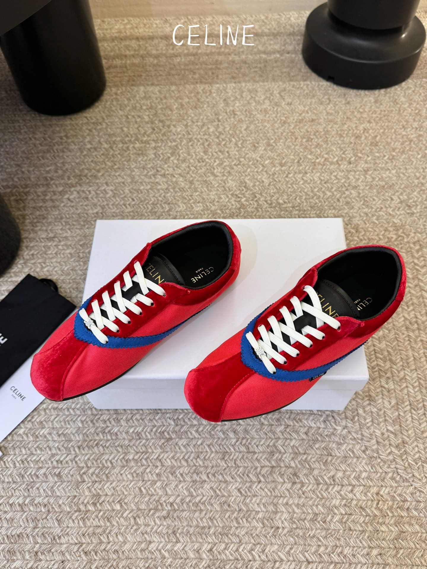 Celin*26ss早春新品平底芭蕾舞运动鞋休闲鞋包含平底芭蕾鞋与厚底休闲鞋两款，前者优雅精致，后者兼具