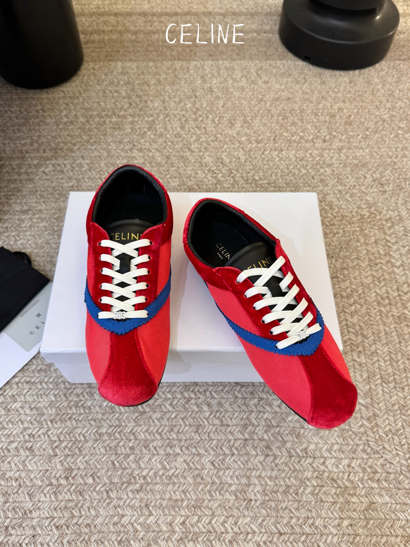 Celin*26ss早春新品平底芭蕾舞运动鞋休闲鞋包含平底芭蕾鞋与厚底休闲鞋两款，前者优雅精致，后者兼具