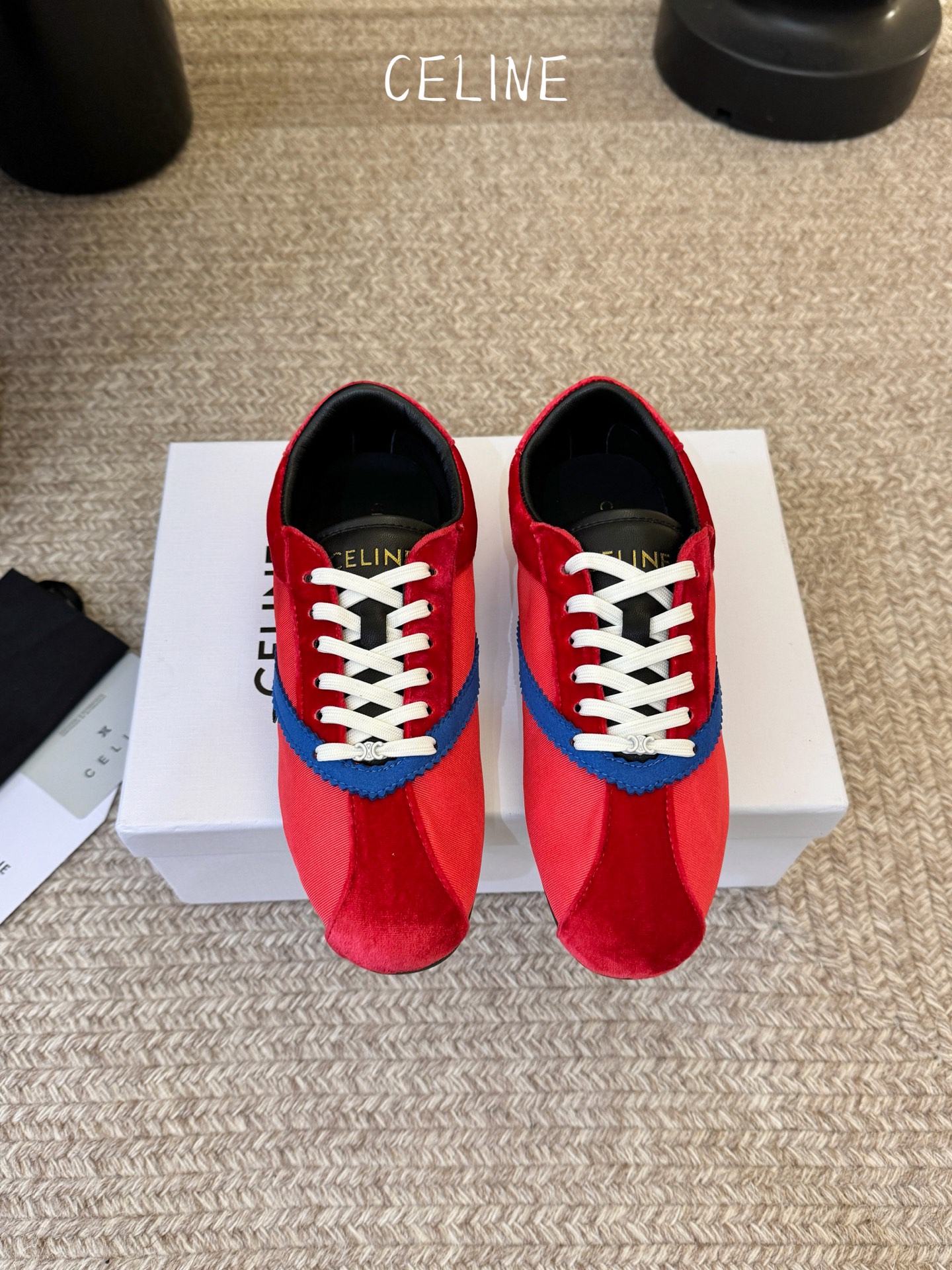 Celin*26ss早春新品平底芭蕾舞运动鞋休闲鞋包含平底芭蕾鞋与厚底休闲鞋两款，前者优雅精致，后者兼具