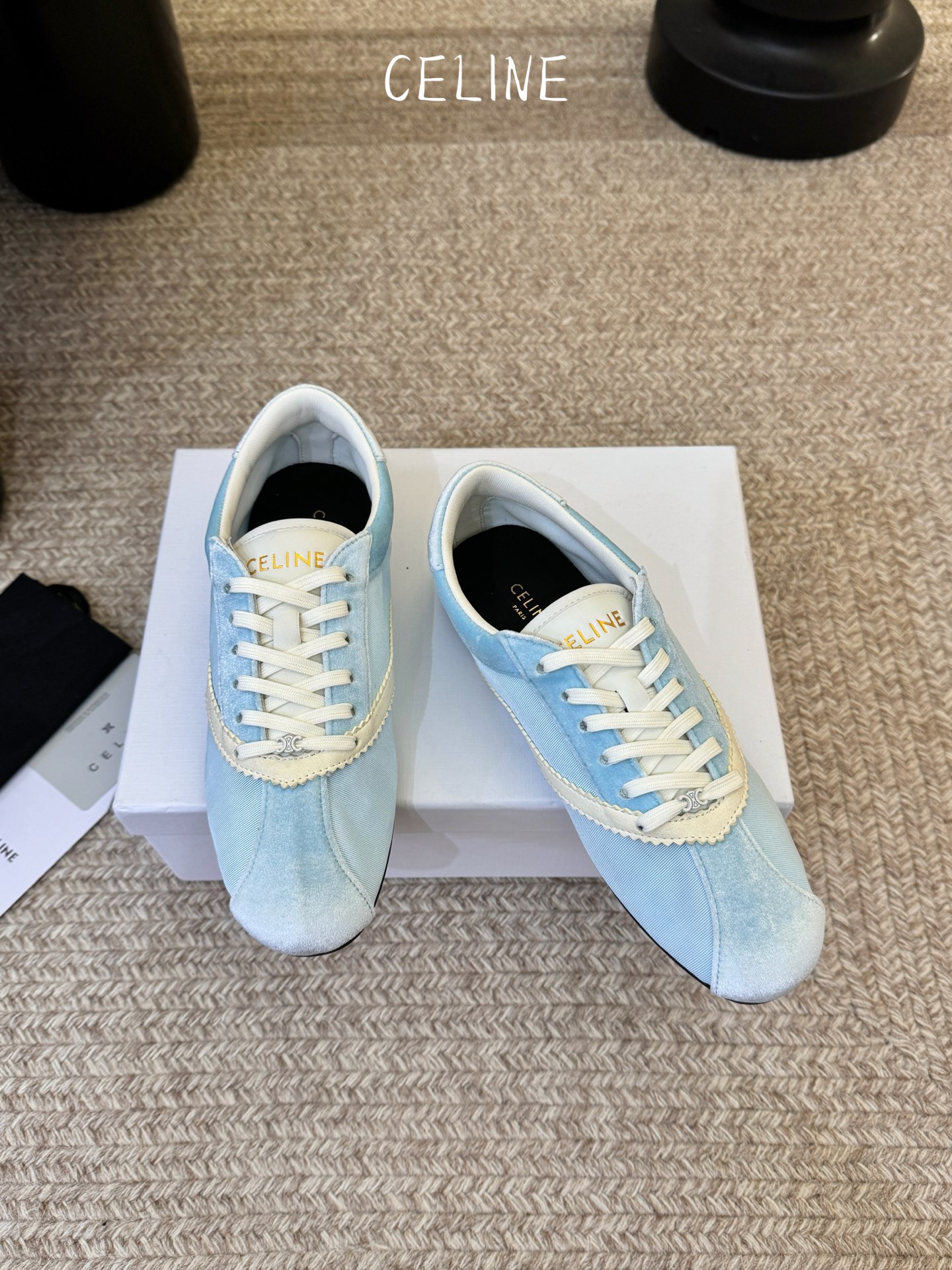 Celin*26ss早春新品平底芭蕾舞运动鞋休闲鞋包含平底芭蕾鞋与厚底休闲鞋两款，前者优雅精致，后者兼具