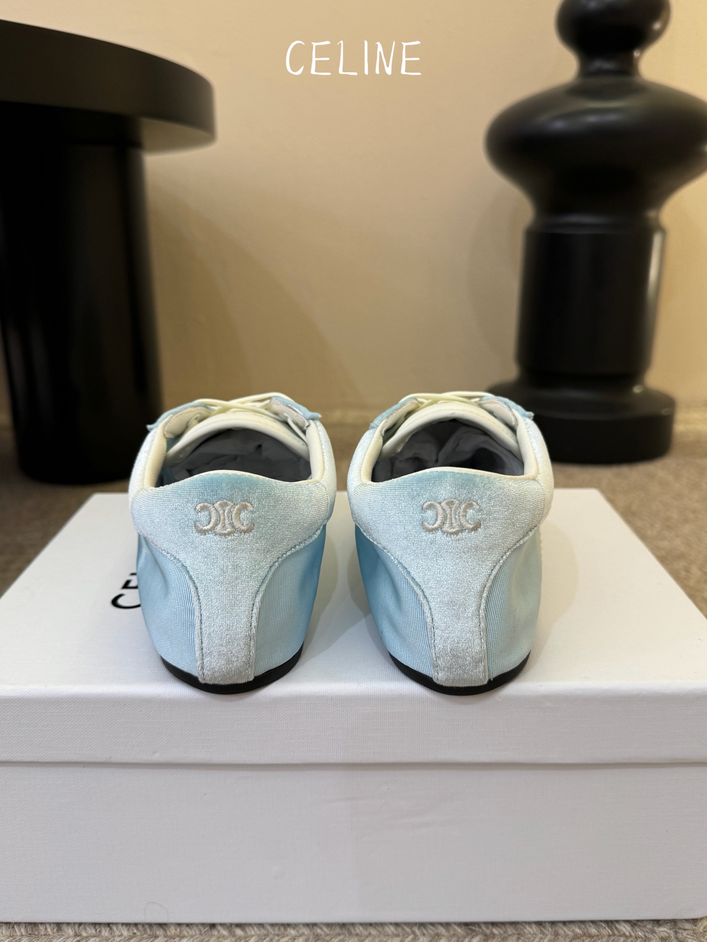 Celin*26ss早春新品平底芭蕾舞运动鞋休闲鞋包含平底芭蕾鞋与厚底休闲鞋两款，前者优雅精致，后者兼具