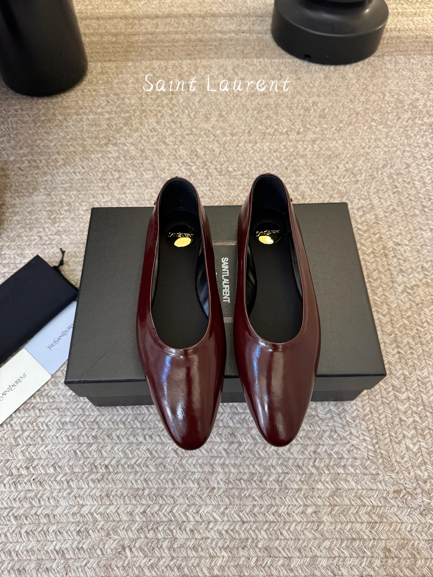 圣罗兰Saint Lauren* 新品平底小方头单鞋各种小裙子搭配起来 完全不挑脚型哦 Ysl Logo