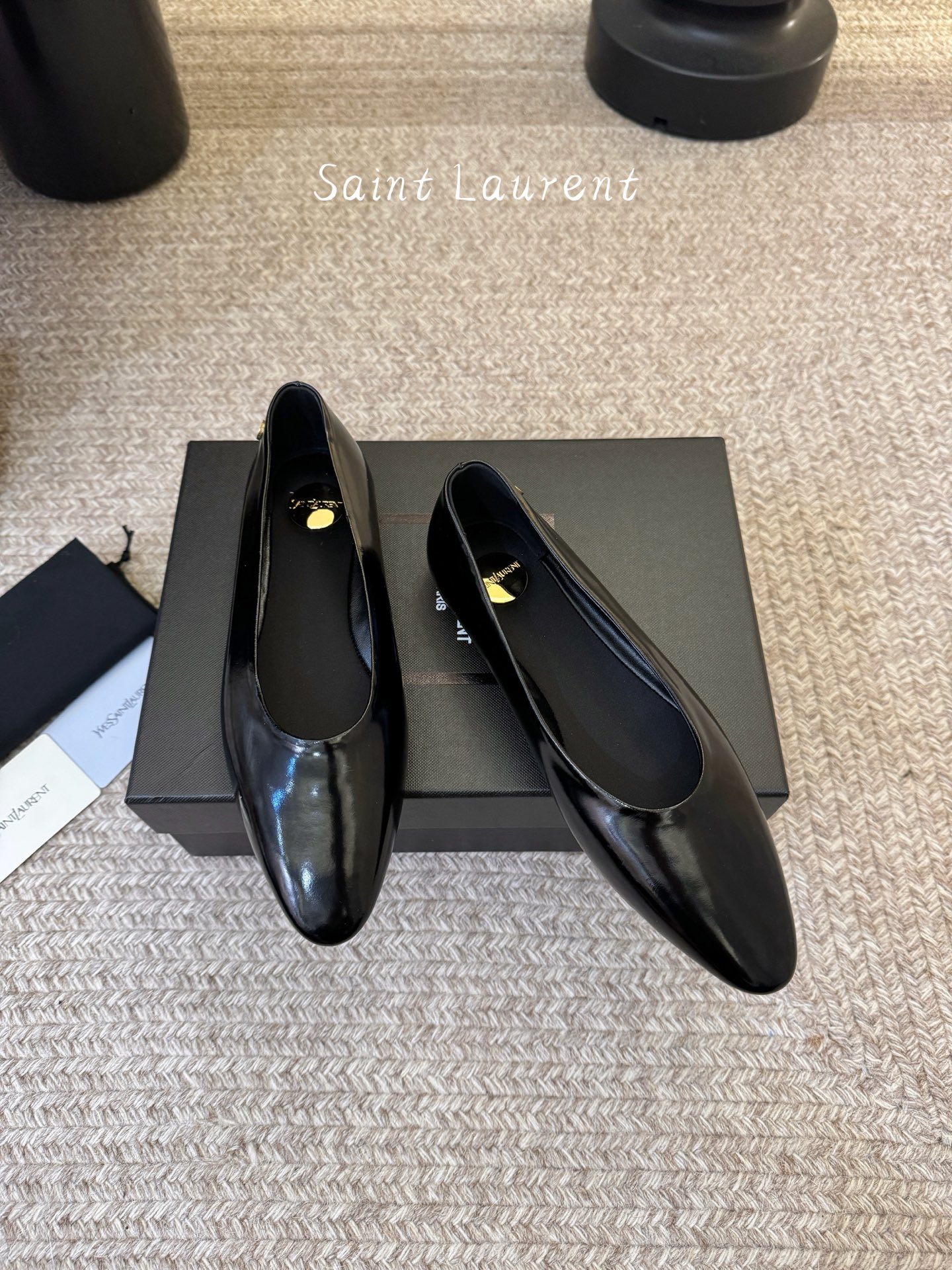 圣罗兰Saint Lauren* 新品平底小方头单鞋各种小裙子搭配起来 完全不挑脚型哦 Ysl Logo