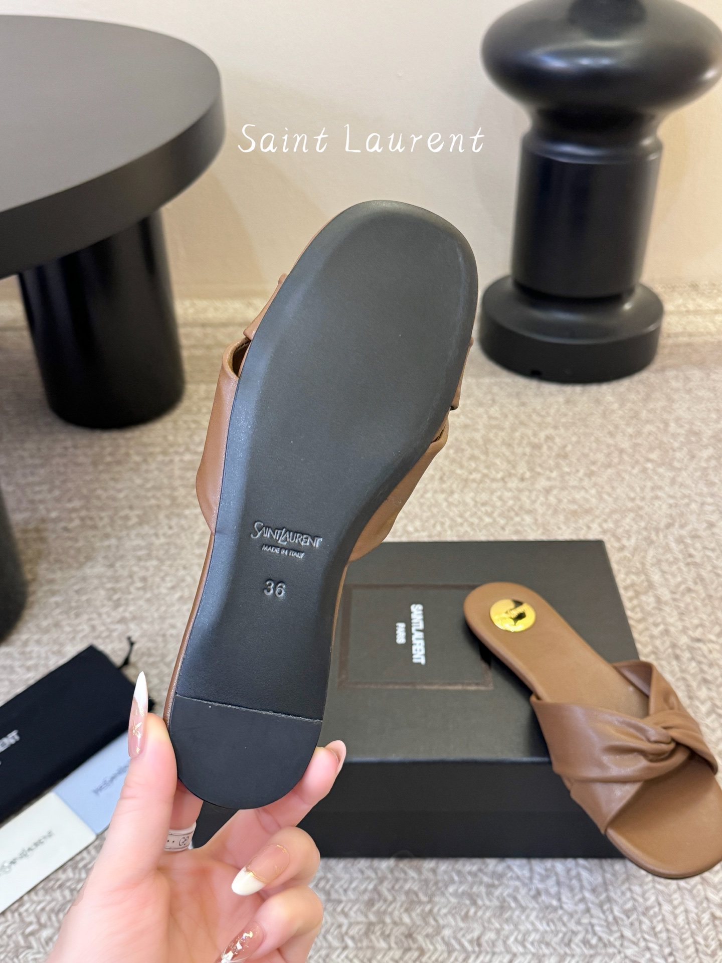Saint Laurent / 圣罗兰Lee方头交叉拖 YSL姐姐的美丽尤物高跟鞋 又是人间圣罗兰 Ro