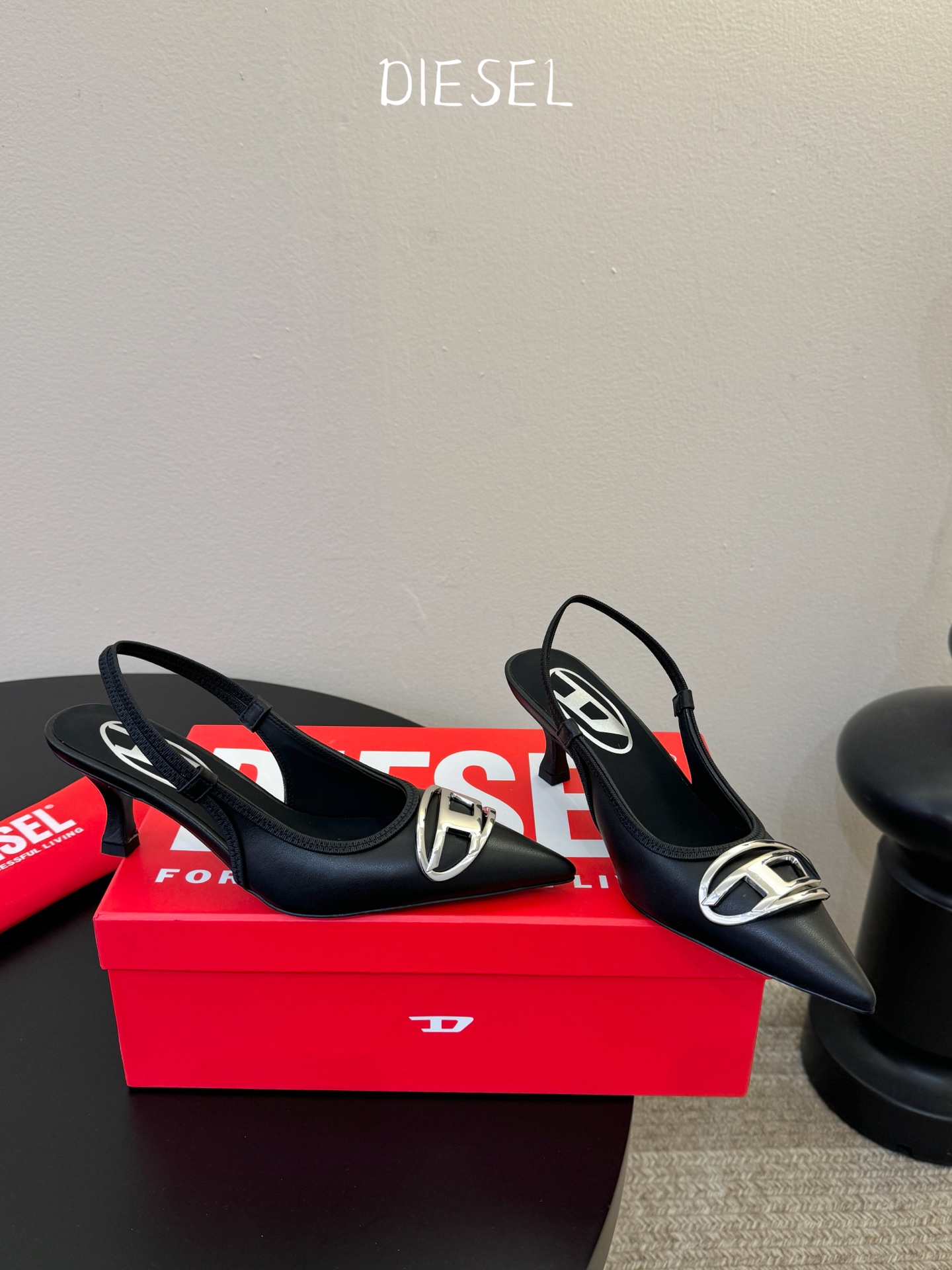 Designer Heeled Shoe
