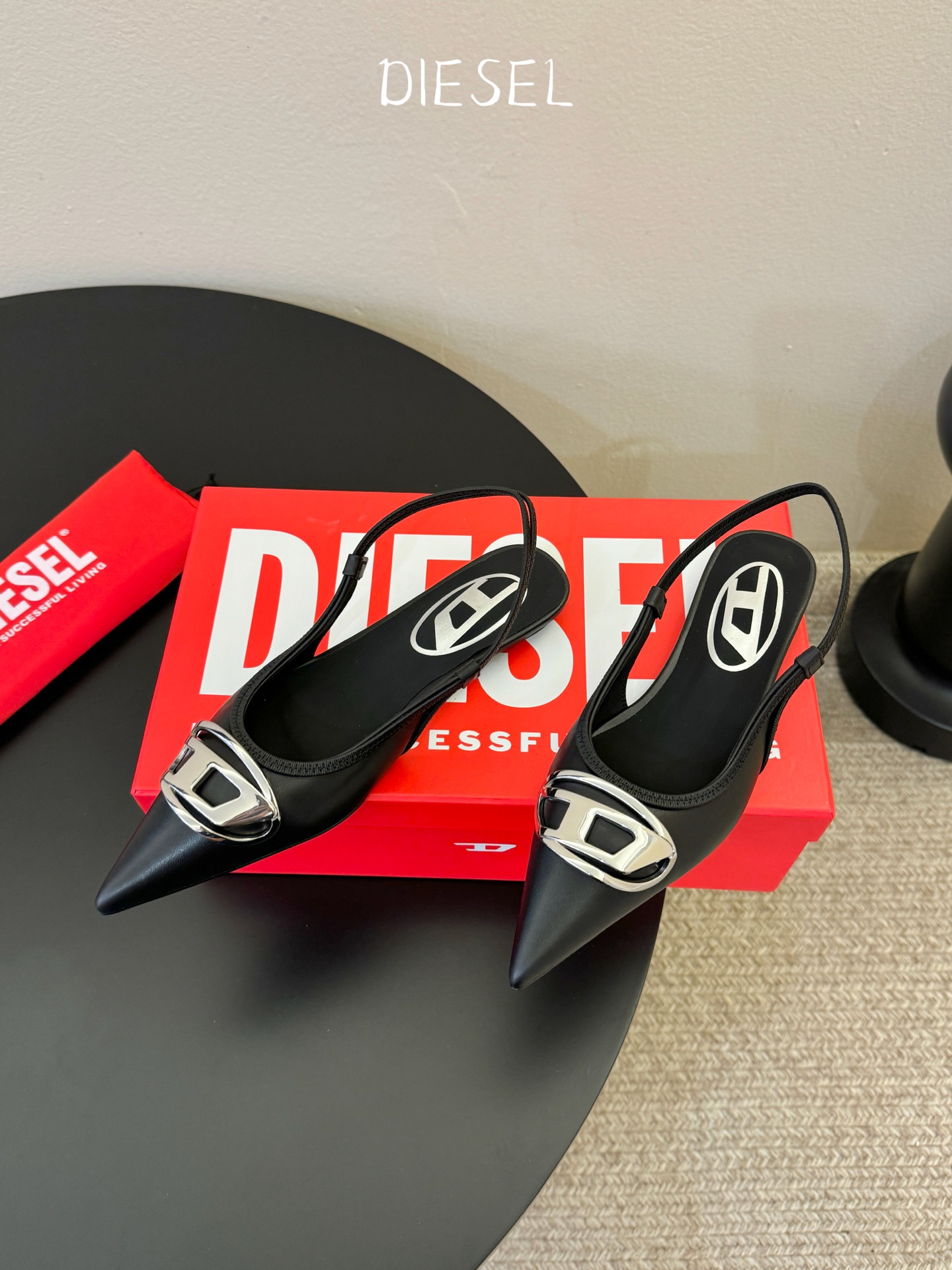 Designer Heeled Shoe