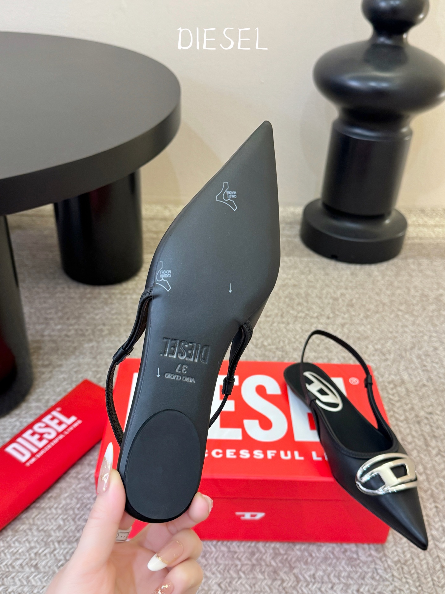 Designer Heeled Shoe