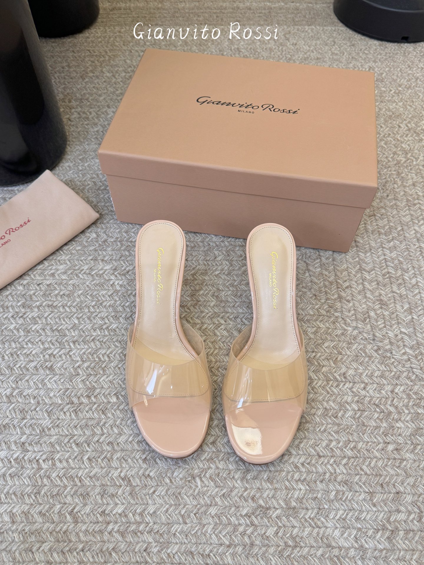 gianvito rossi26春夏新款tpu拖鞋，鞋面进口tpu柔软不闷脚，意大利原色真皮底，跟高7c