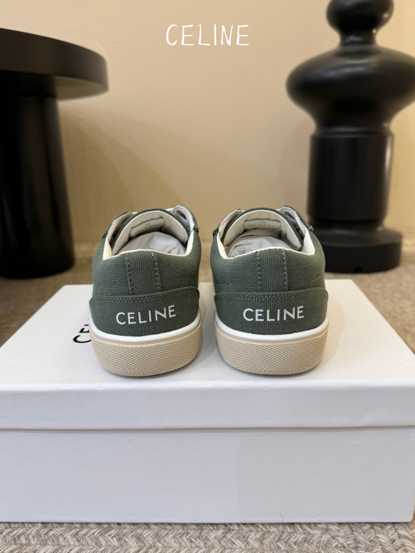 CELIN* 低帮凯旋门帆布鞋鞋后帮和侧面压印CELINE标志厚底面包鞋2025春夏新款女凯旋门徽标系带